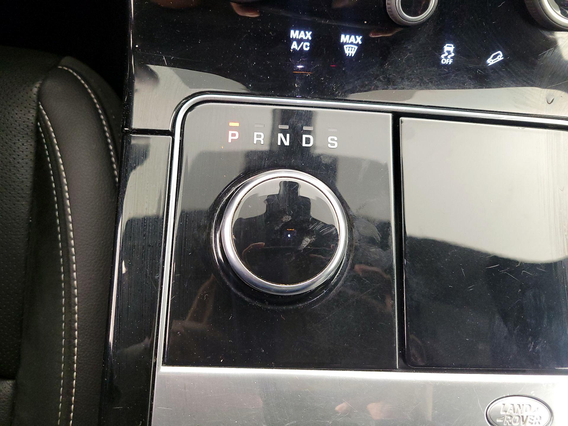 Thumbnail: 2018 Land Rover Range Rover Velar - 18