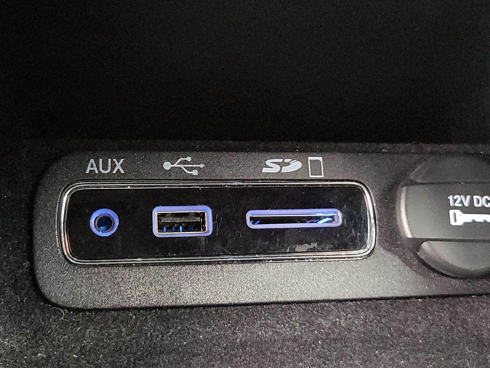 Thumbnail: 2014 Jeep Grand Cherokee - 19