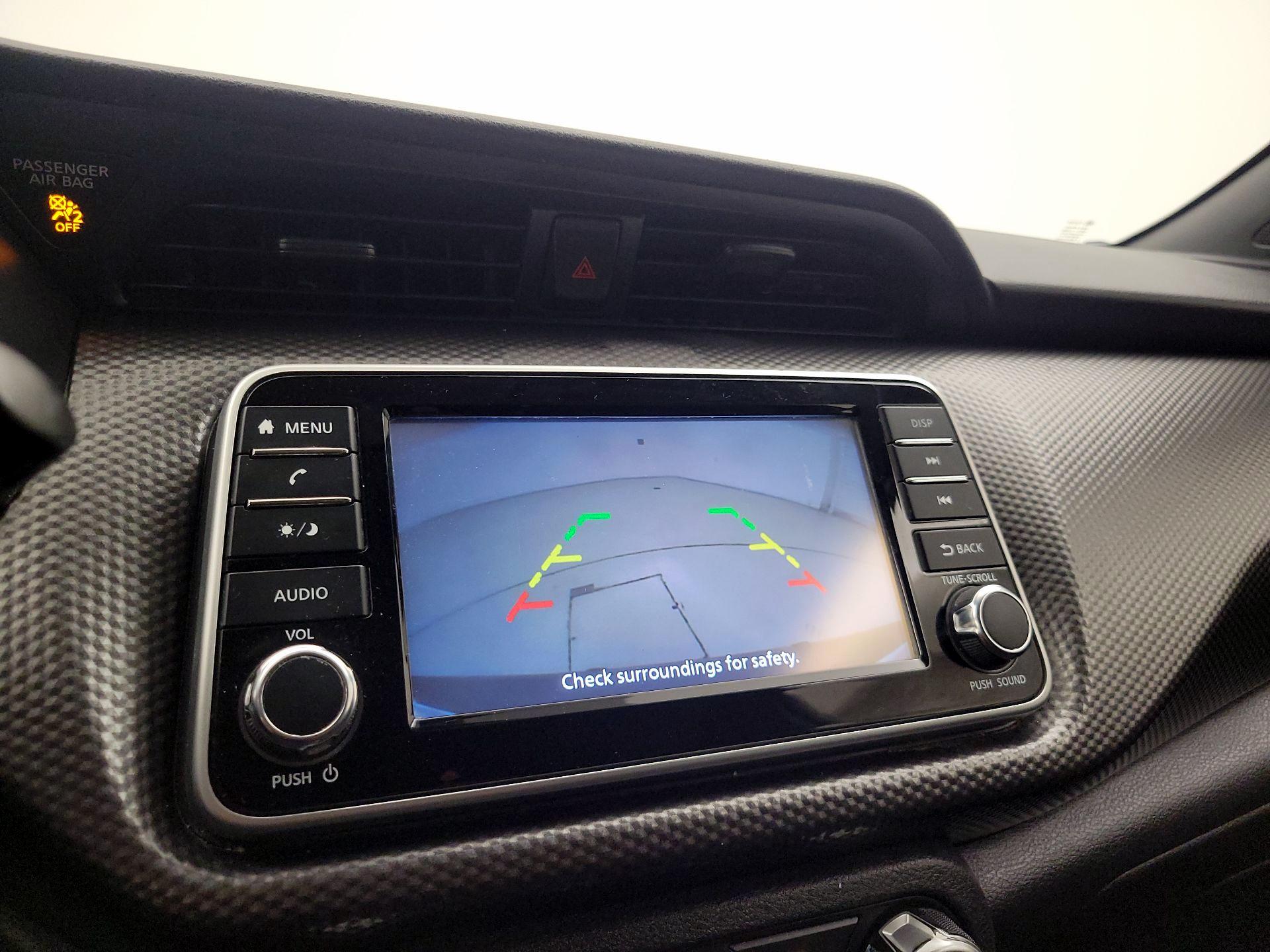 Thumbnail: 2020 Nissan Kicks - 14