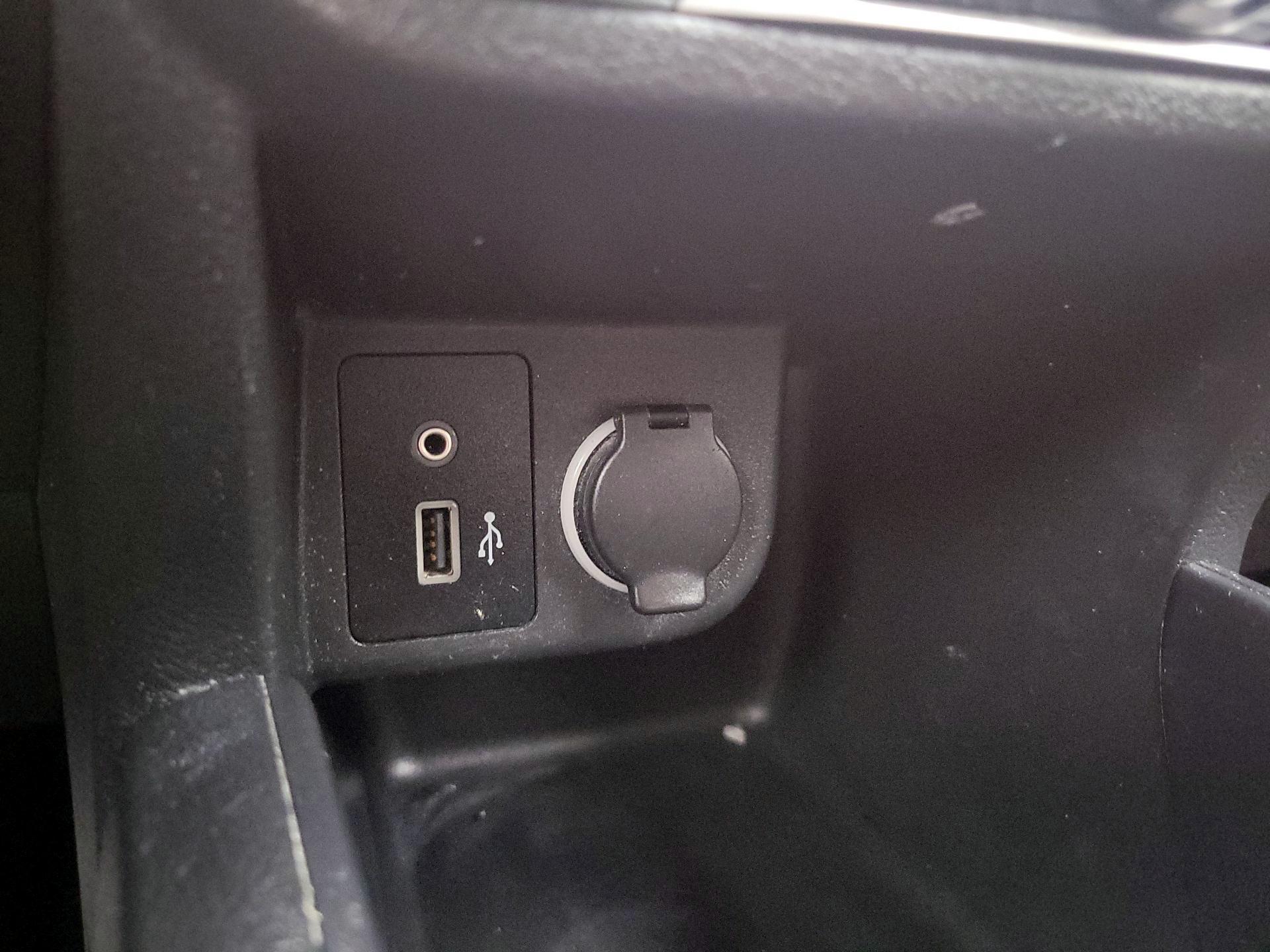 Thumbnail: 2020 Nissan Kicks - 18