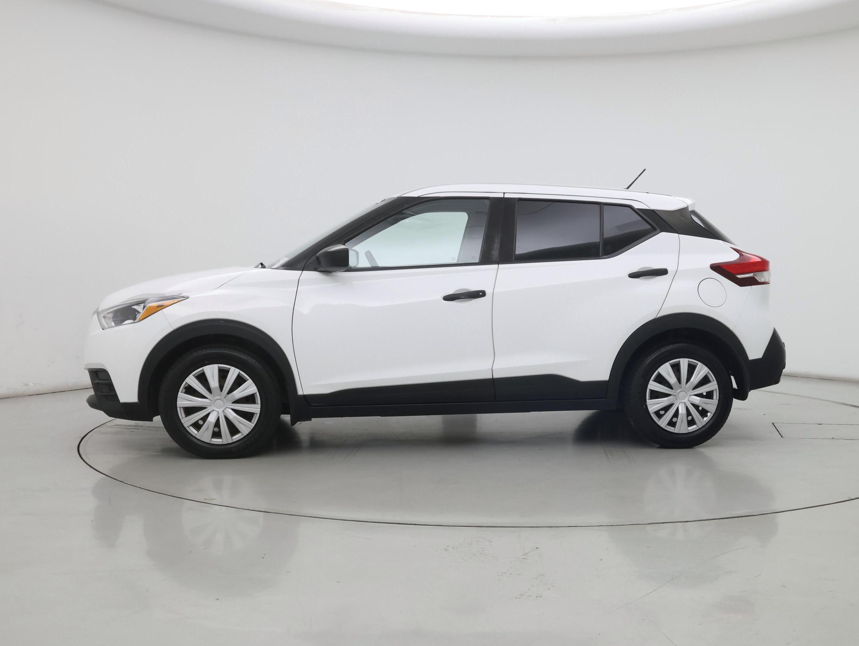 Thumbnail: 2020 Nissan Kicks - 3