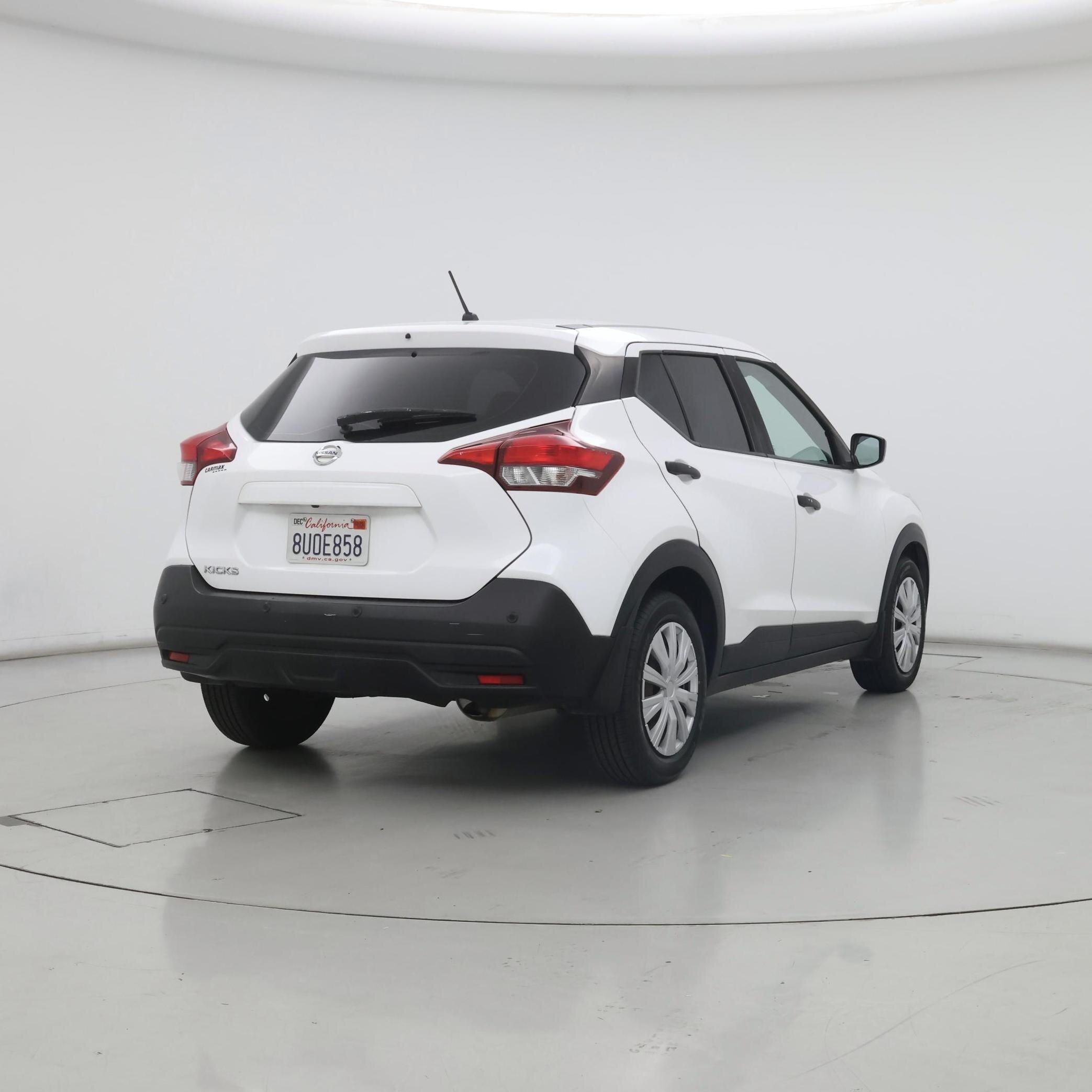 Thumbnail: 2020 Nissan Kicks - 8