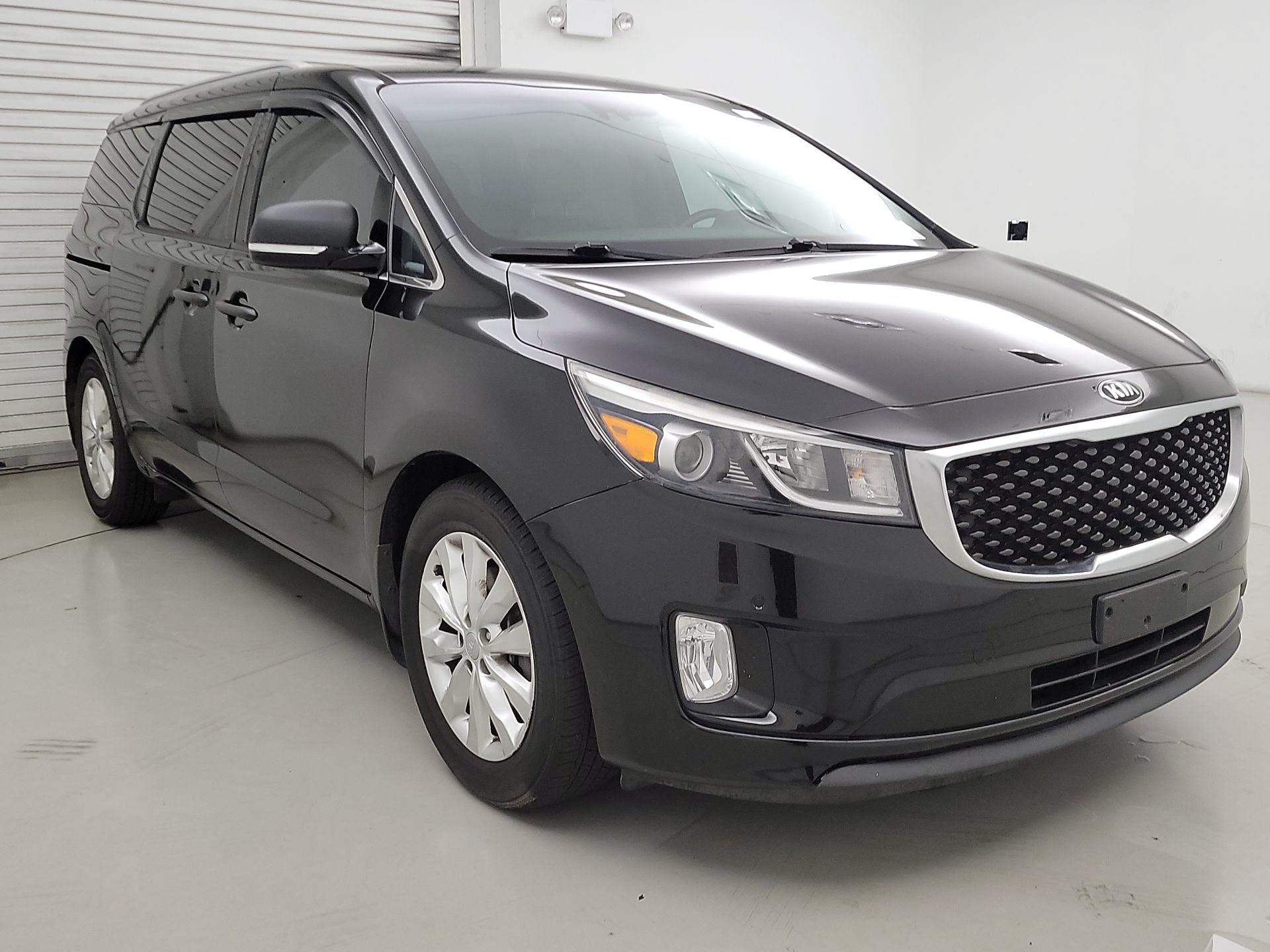 Thumbnail: 2017 Kia Sedona - 1