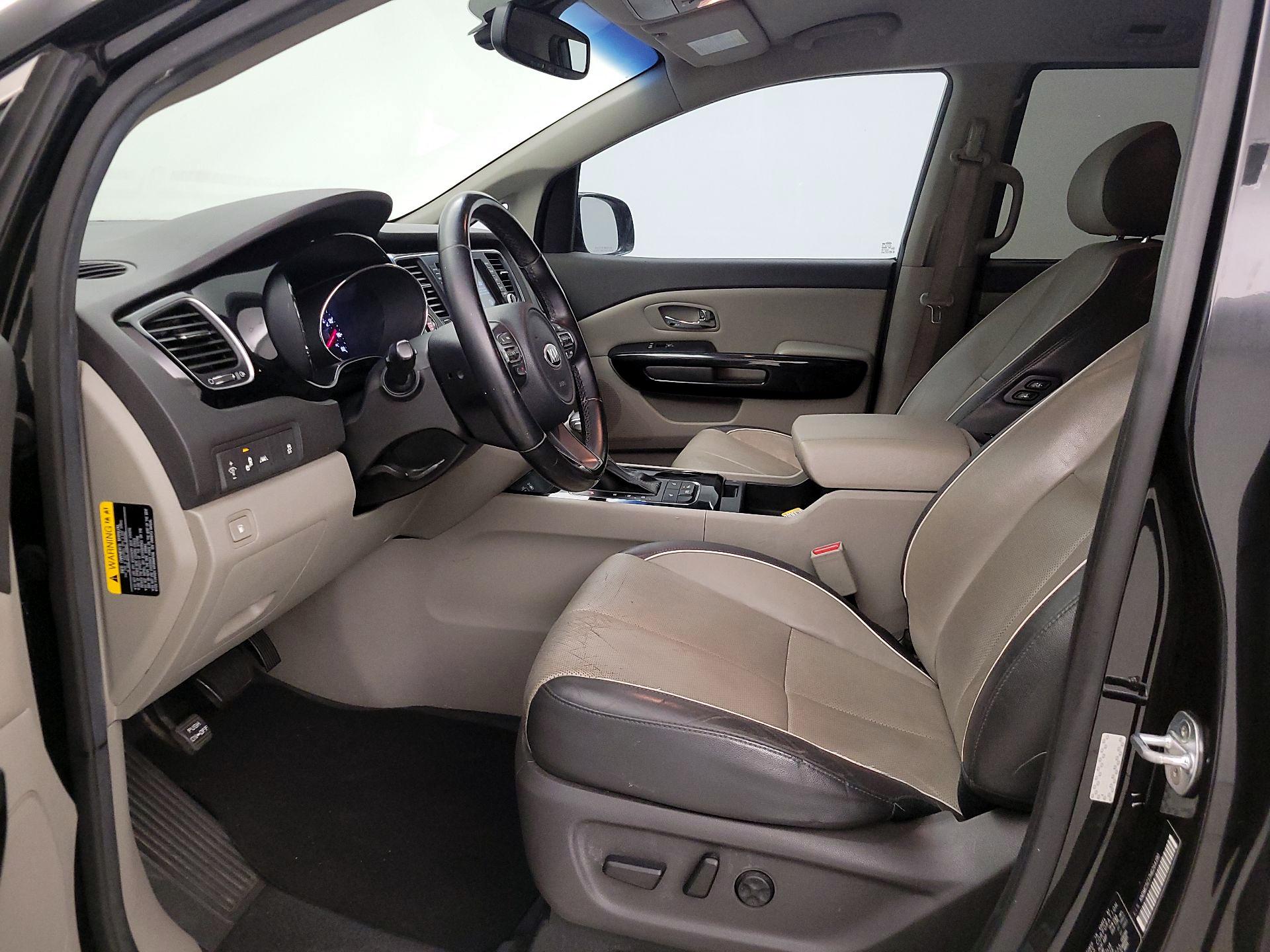 Thumbnail: 2017 Kia Sedona - 9