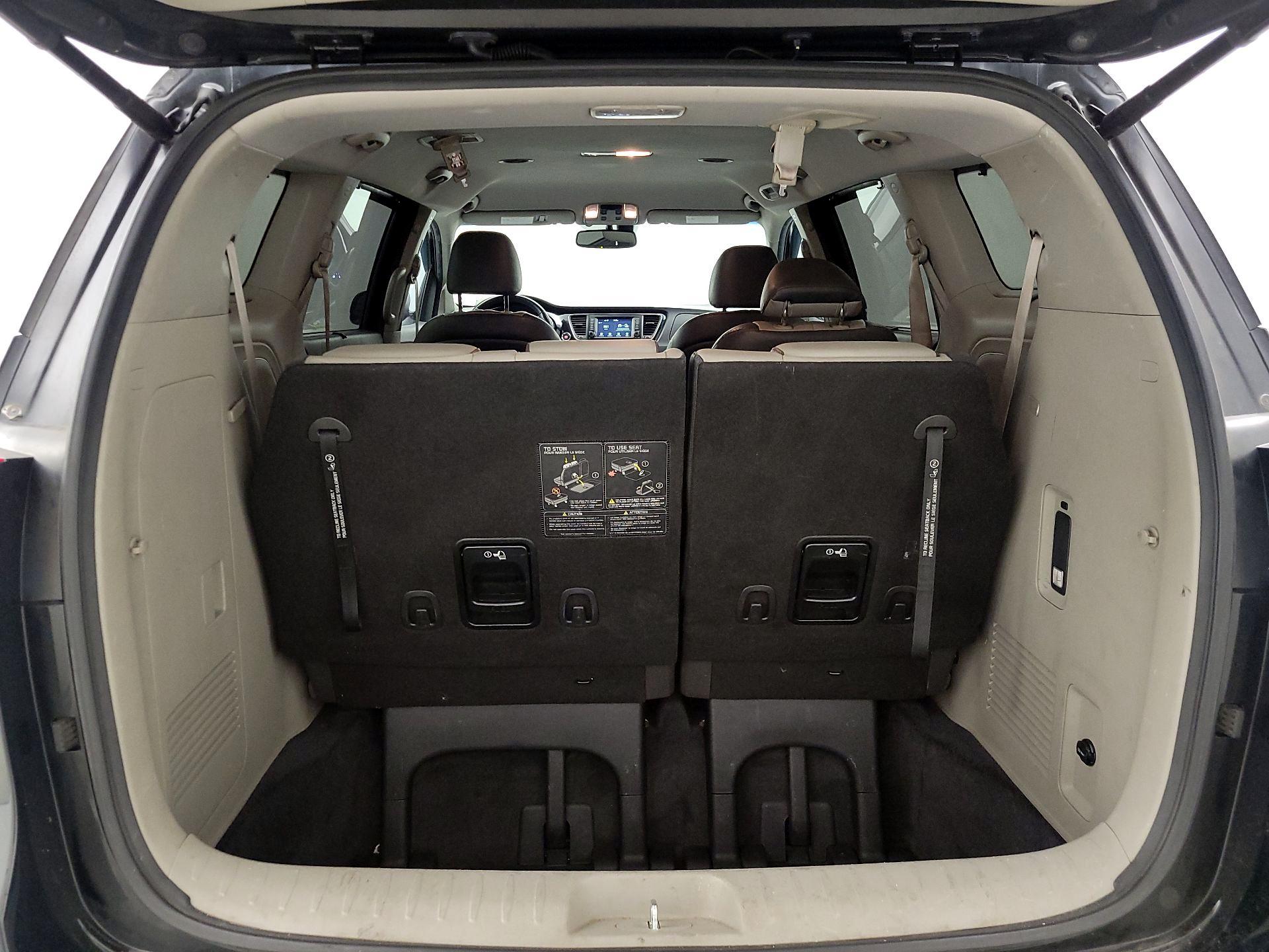 Thumbnail: 2017 Kia Sedona - 19