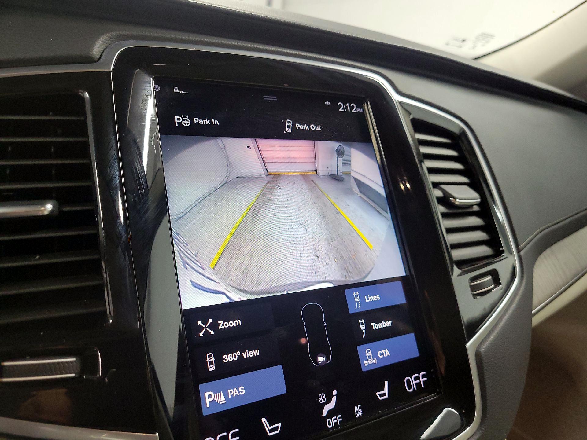 Thumbnail: 2022 Volvo XC90 - 15