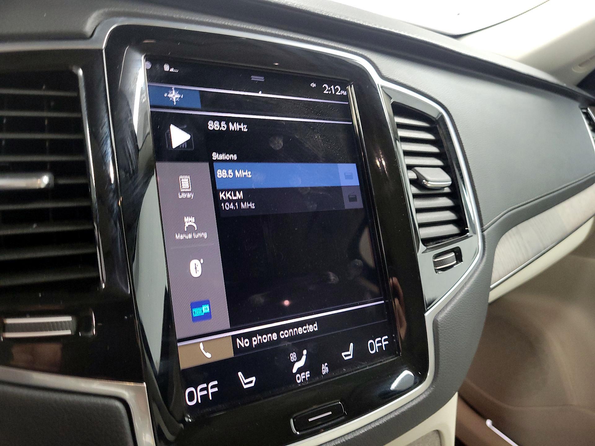 Thumbnail: 2022 Volvo XC90 - 16