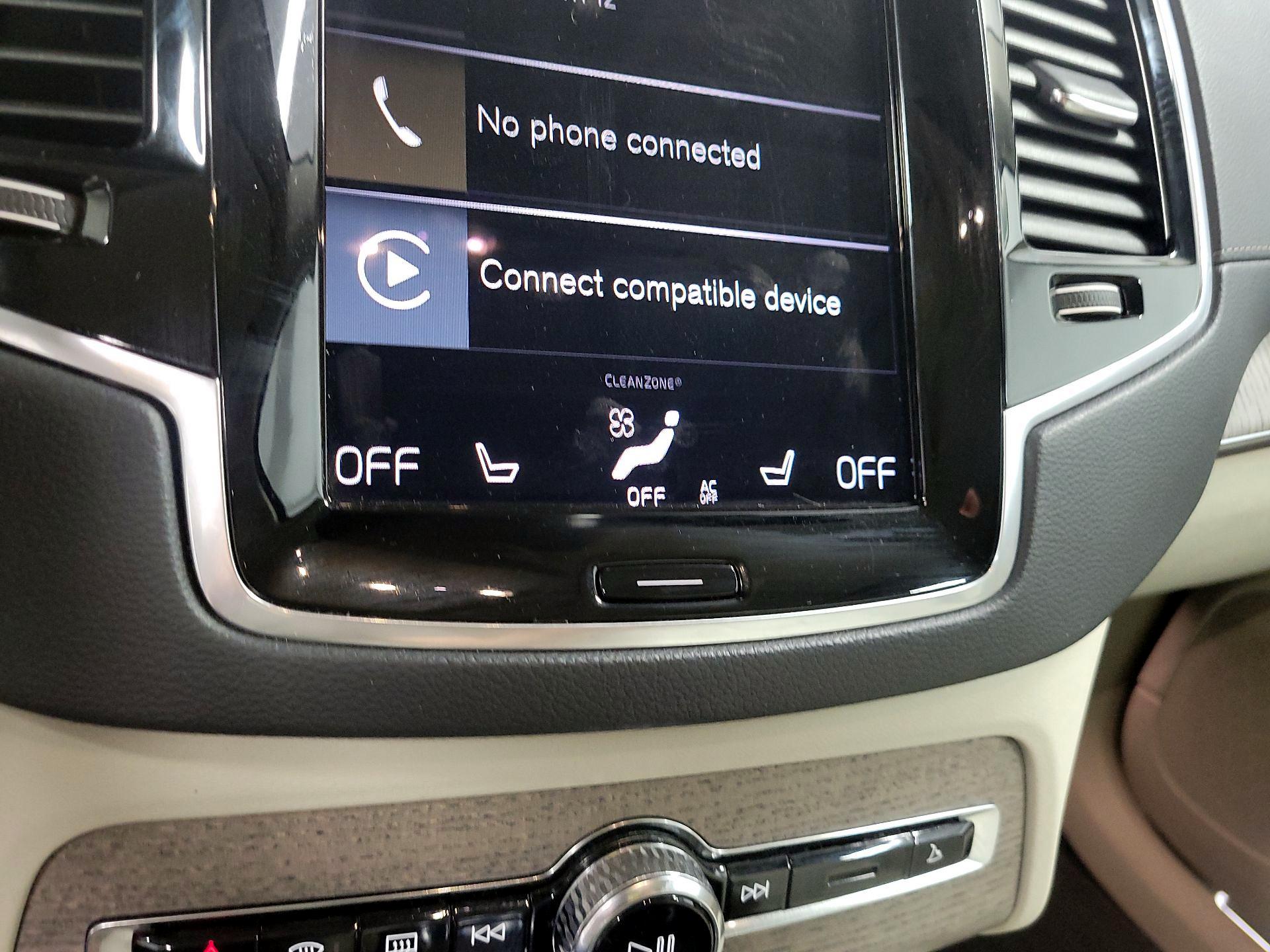 Thumbnail: 2022 Volvo XC90 - 17