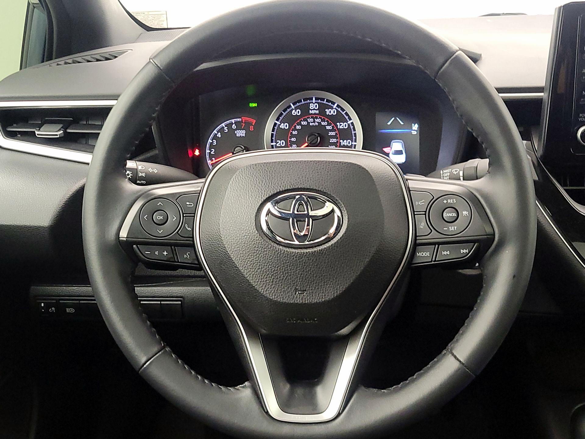 Thumbnail: 2022 Toyota Corolla - 10