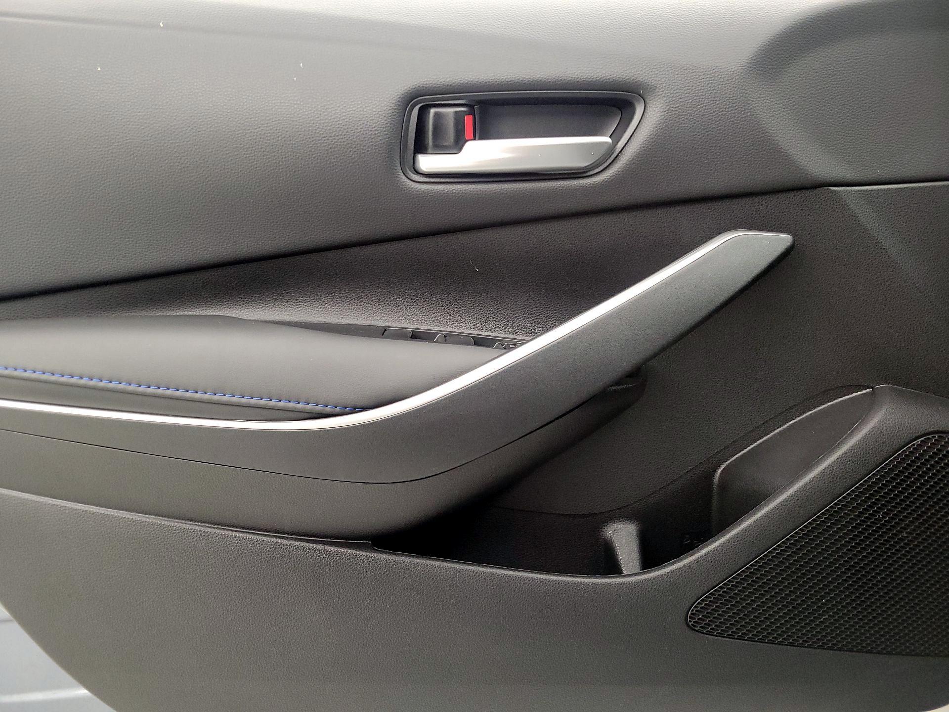 Thumbnail: 2022 Toyota Corolla - 12