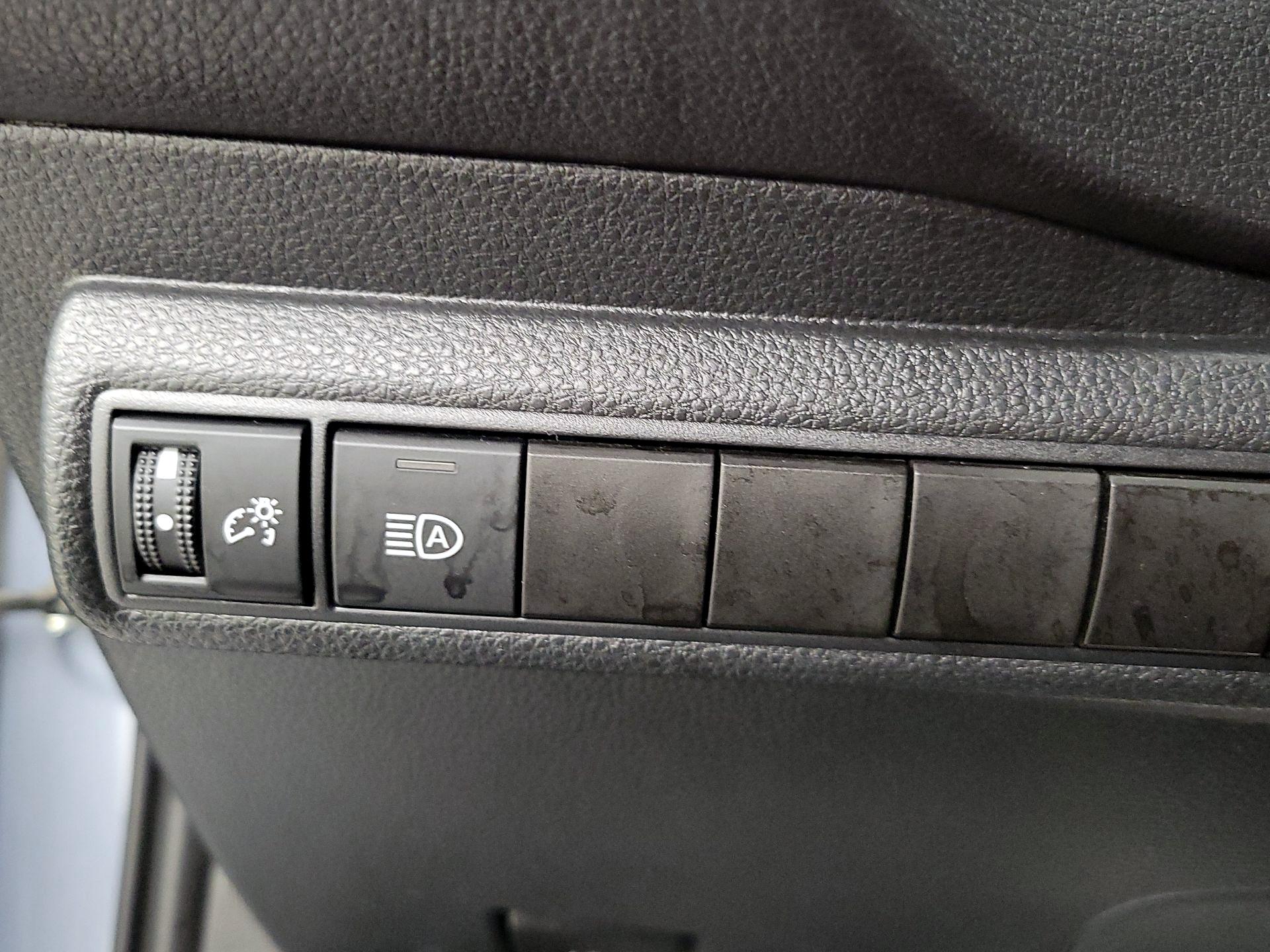 Thumbnail: 2022 Toyota Corolla - 13