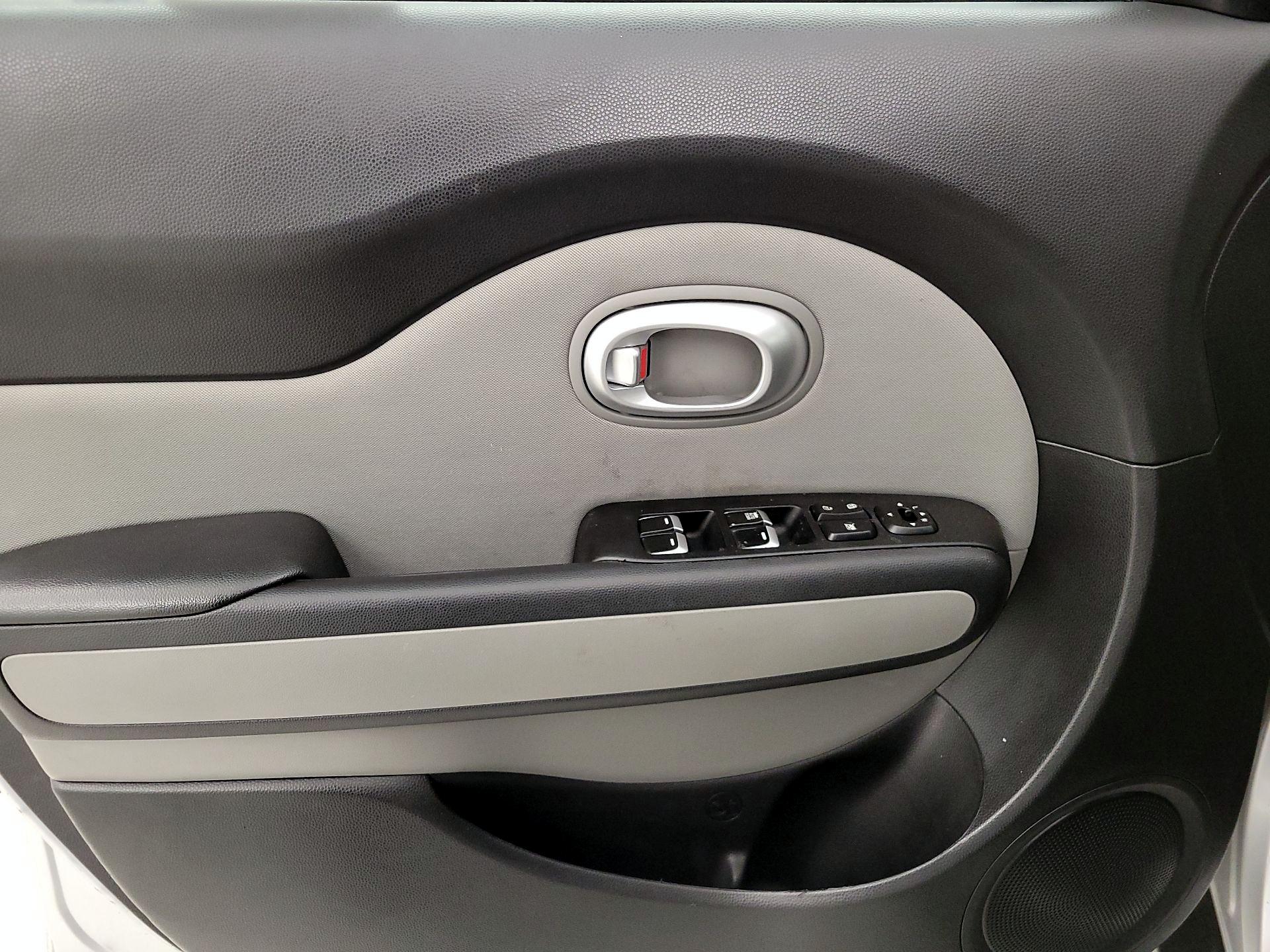 Thumbnail: 2018 Kia Soul - 12