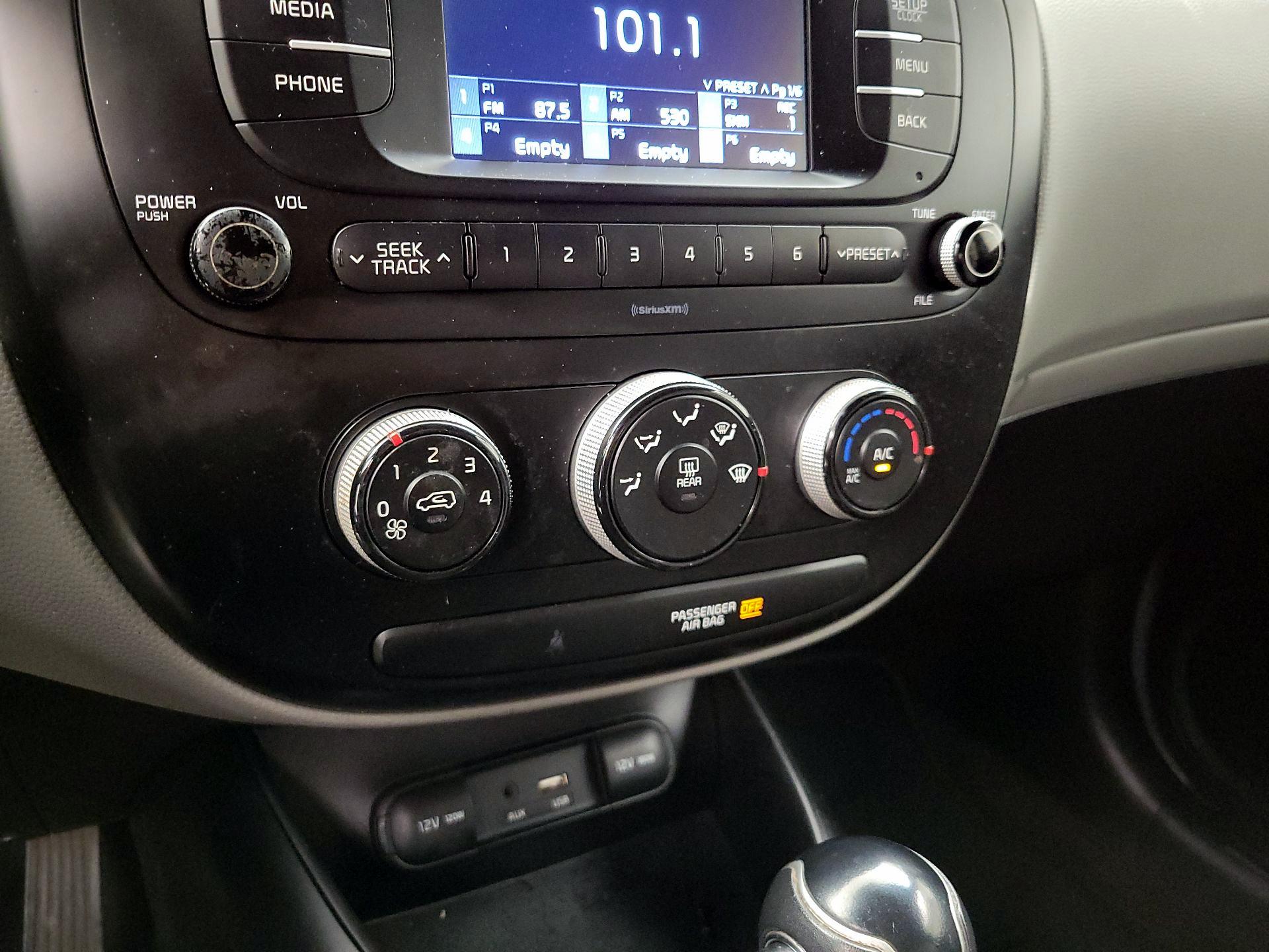 Thumbnail: 2018 Kia Soul - 15