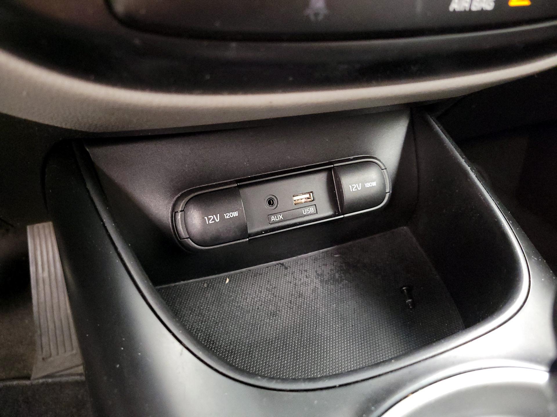 Thumbnail: 2018 Kia Soul - 17