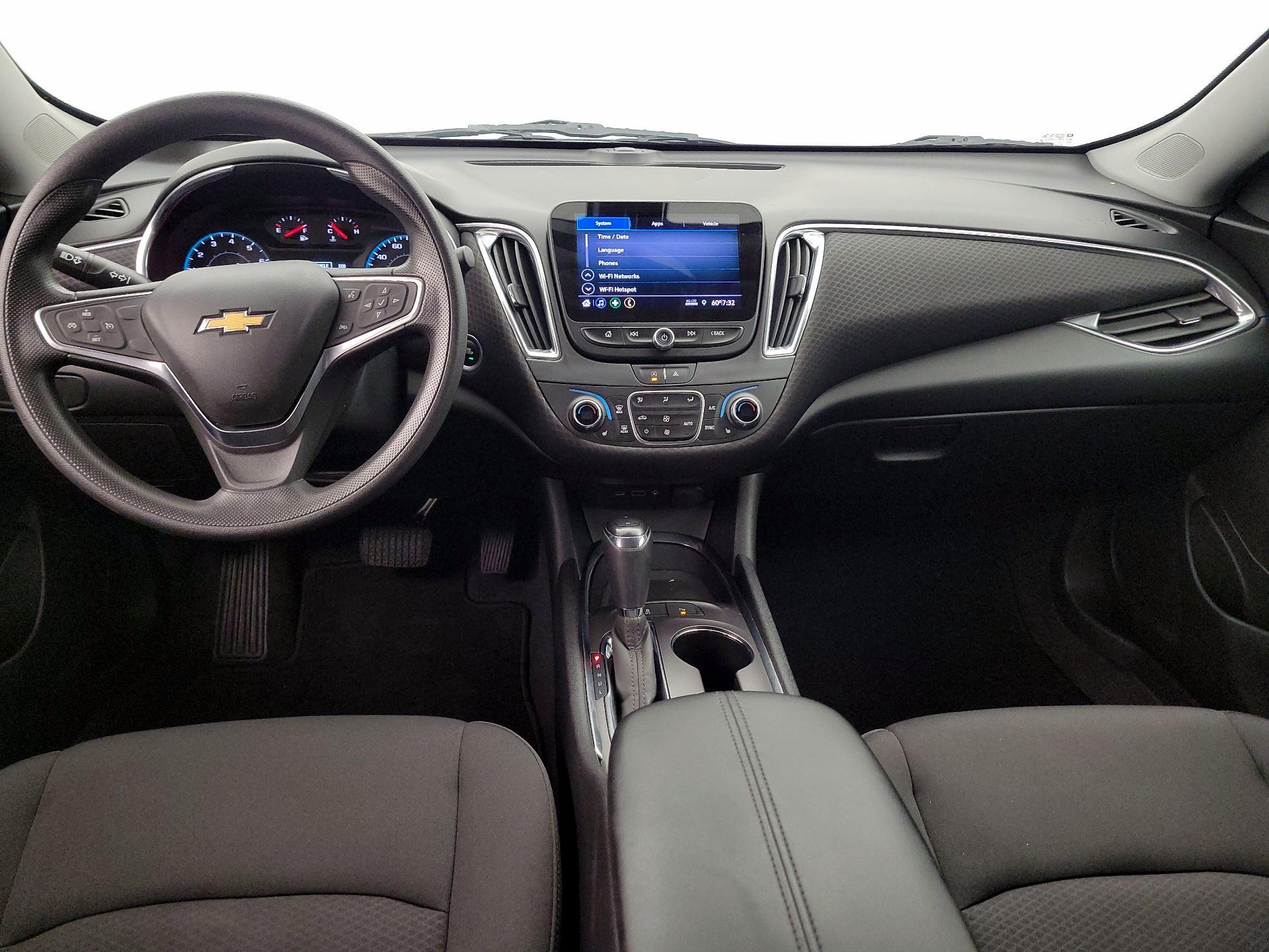 Thumbnail: 2020 Chevrolet Malibu - 9