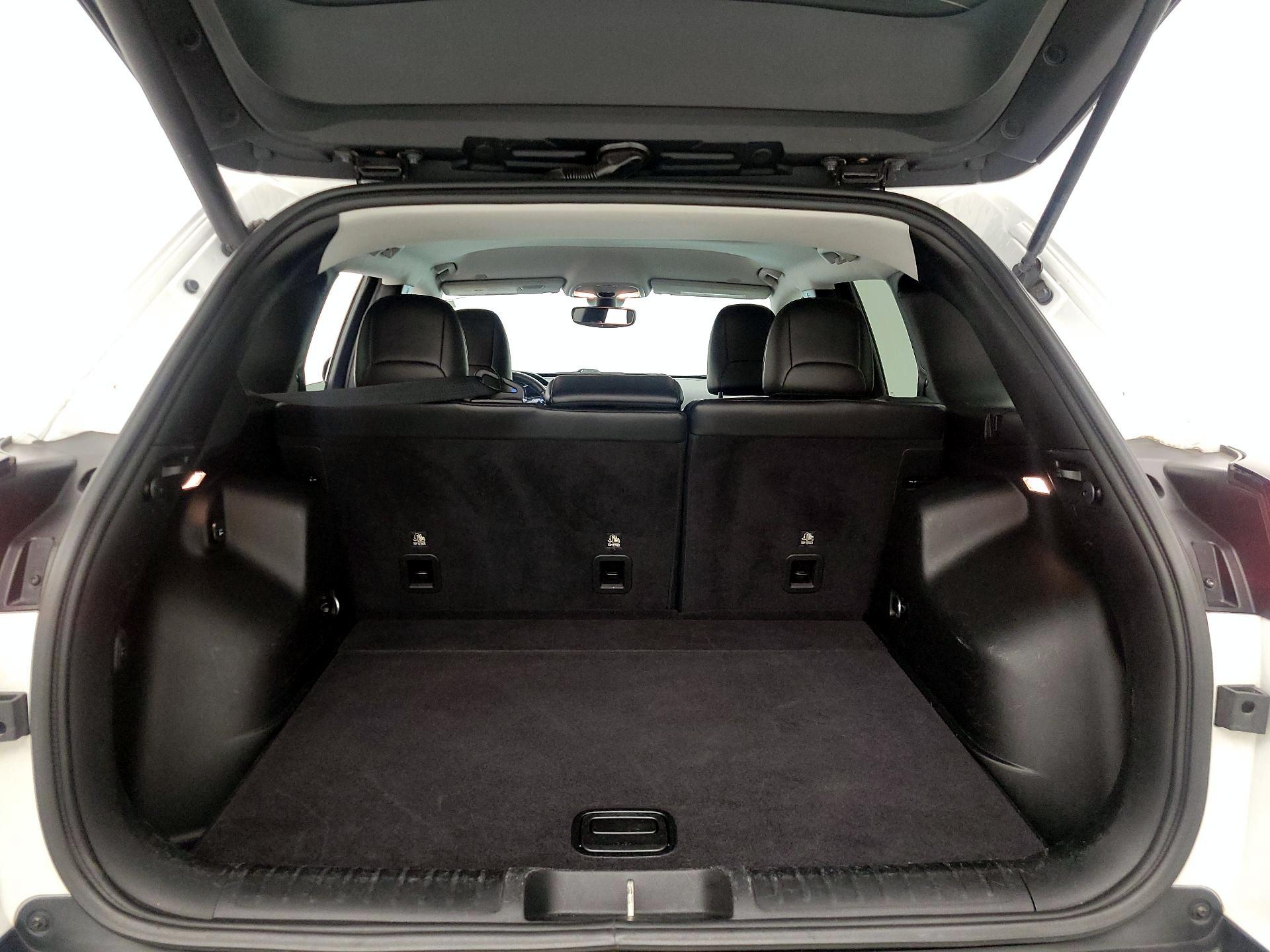 Thumbnail: 2019 Jeep Cherokee - 20