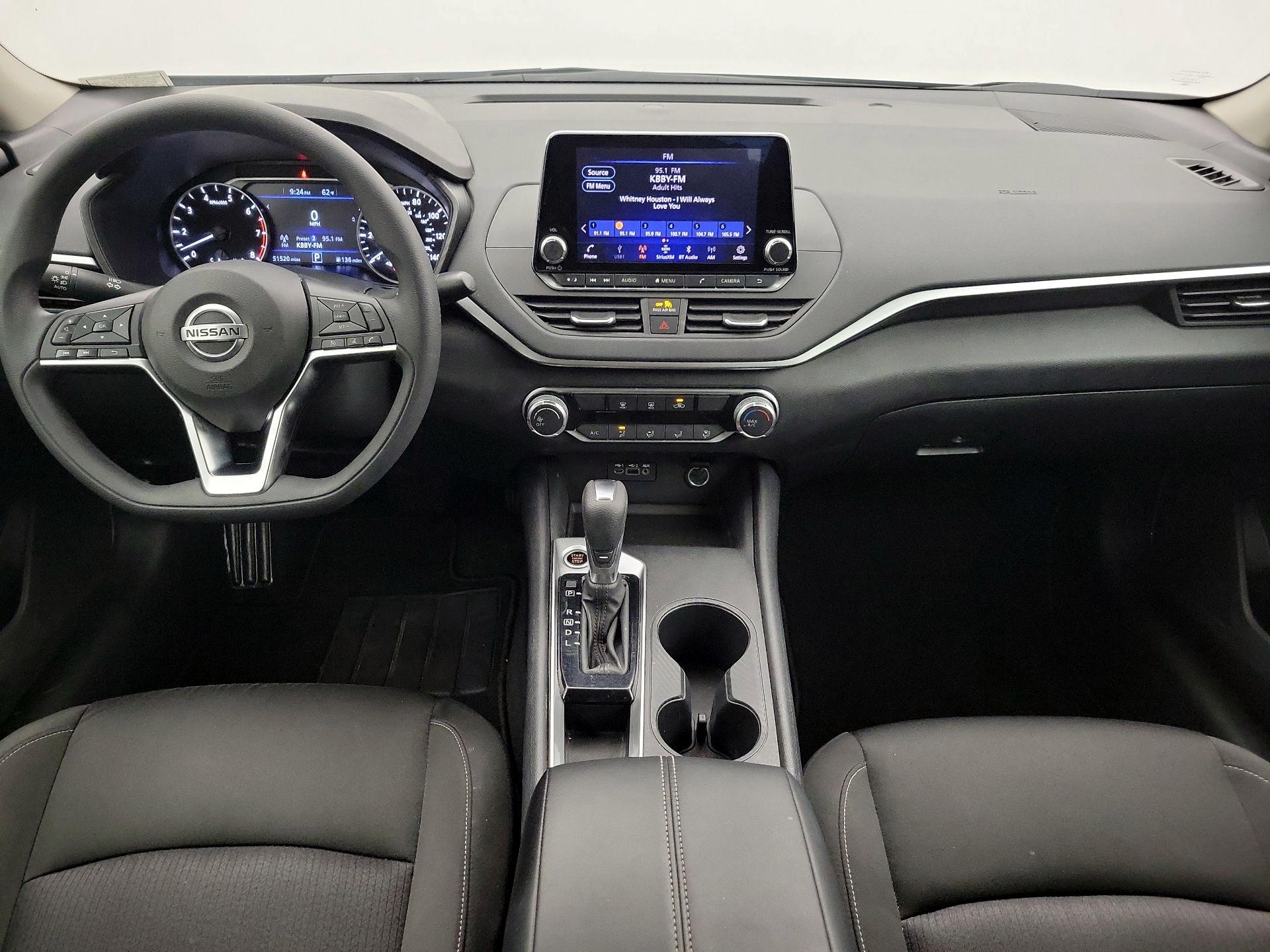 Thumbnail: 2020 Nissan Altima - 9