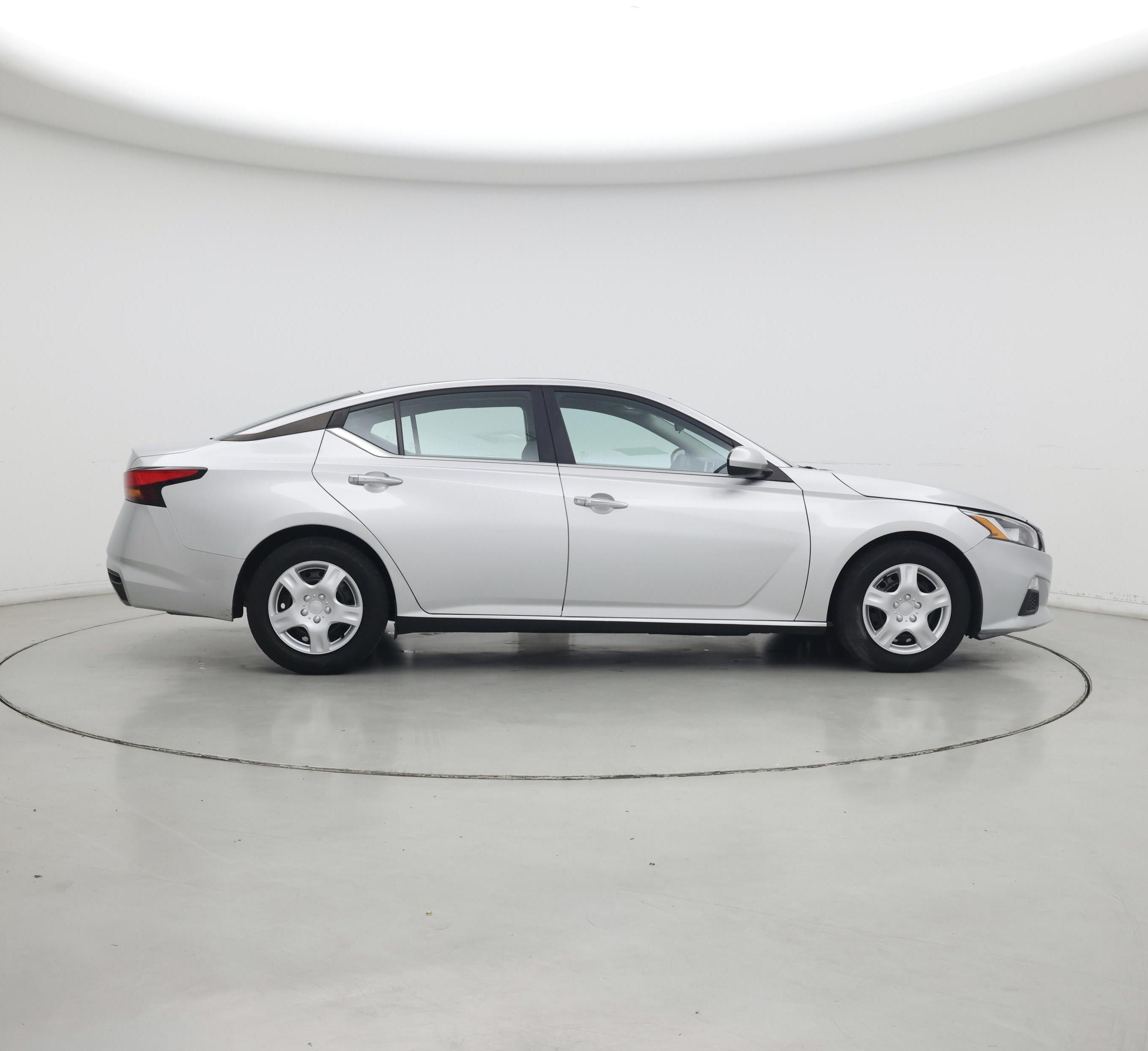 Thumbnail: 2020 Nissan Altima - 7