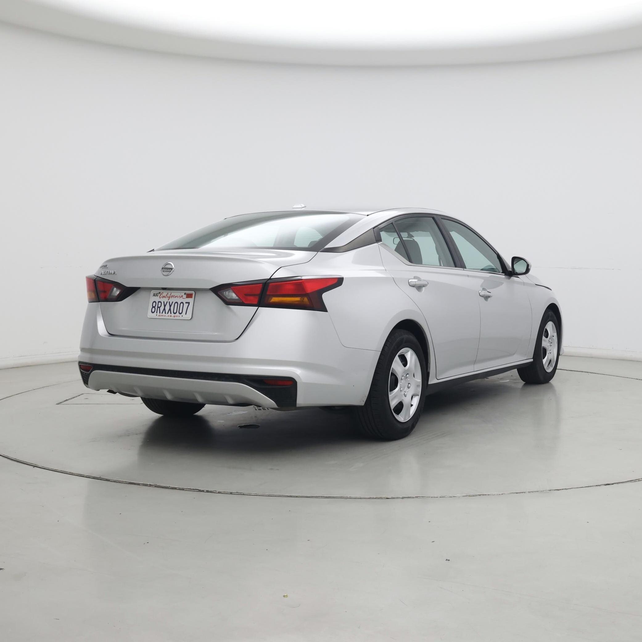 Thumbnail: 2020 Nissan Altima - 8
