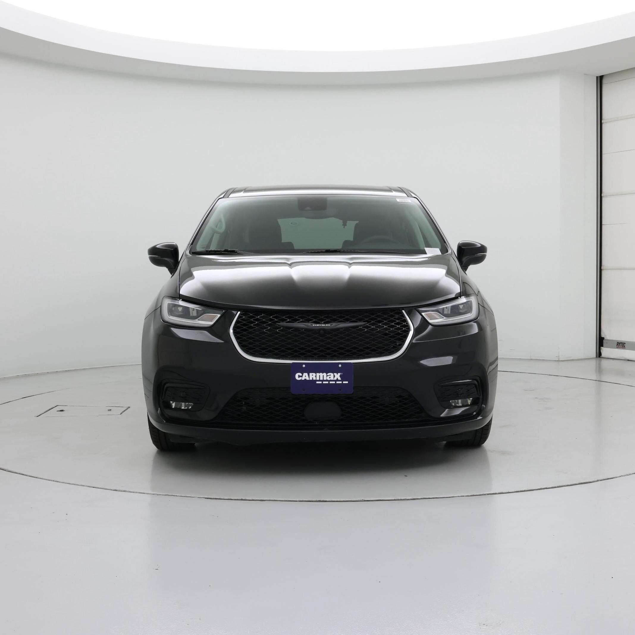 Thumbnail: 2023 Chrysler Pacifica - 5