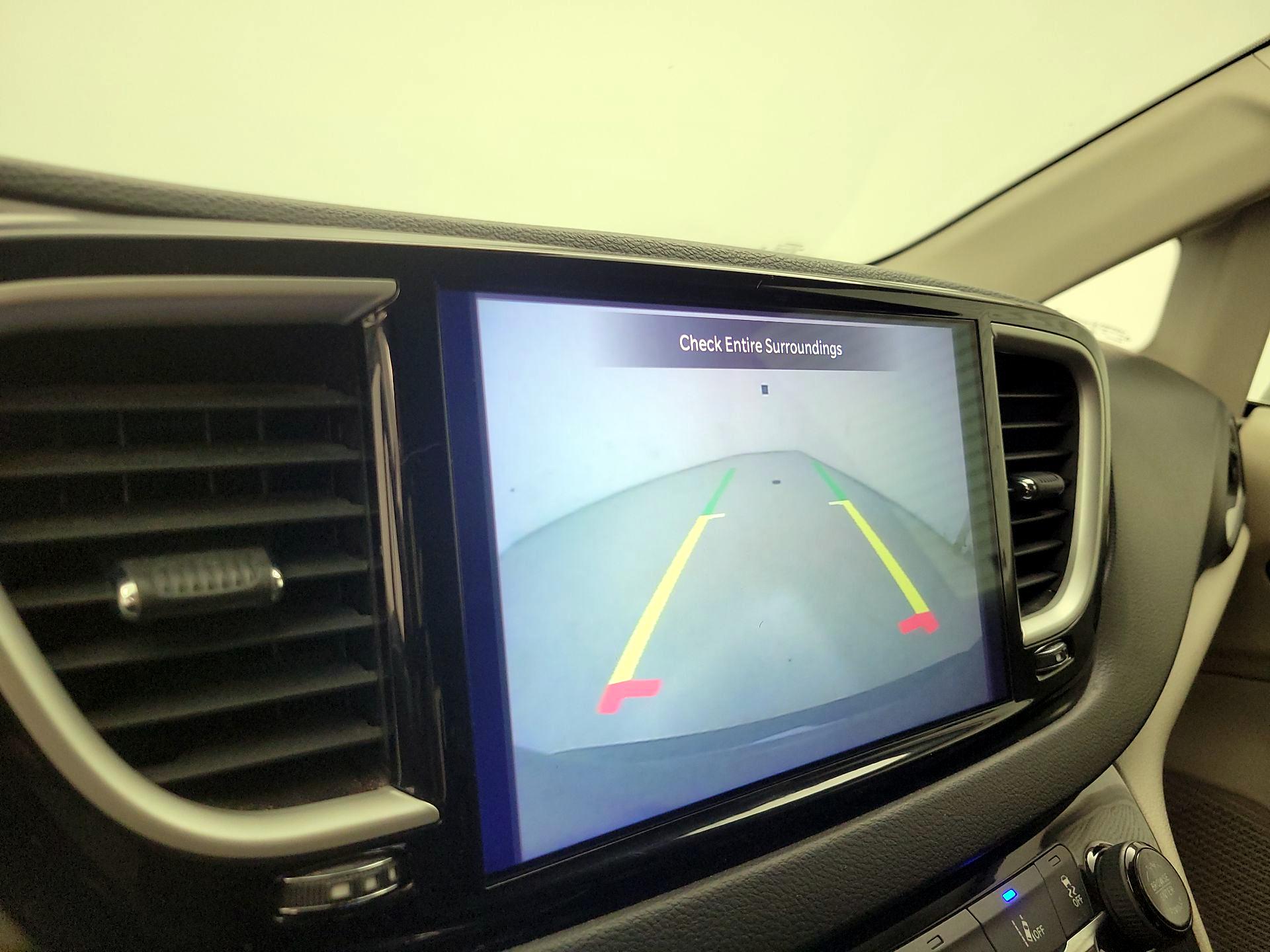 Thumbnail: 2022 Chrysler Pacifica - 14