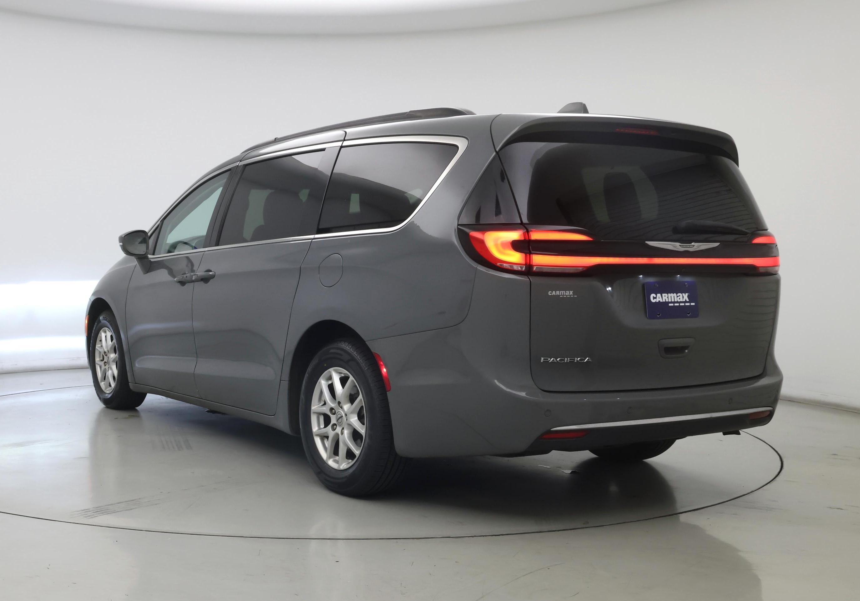 Thumbnail: 2022 Chrysler Pacifica - 2