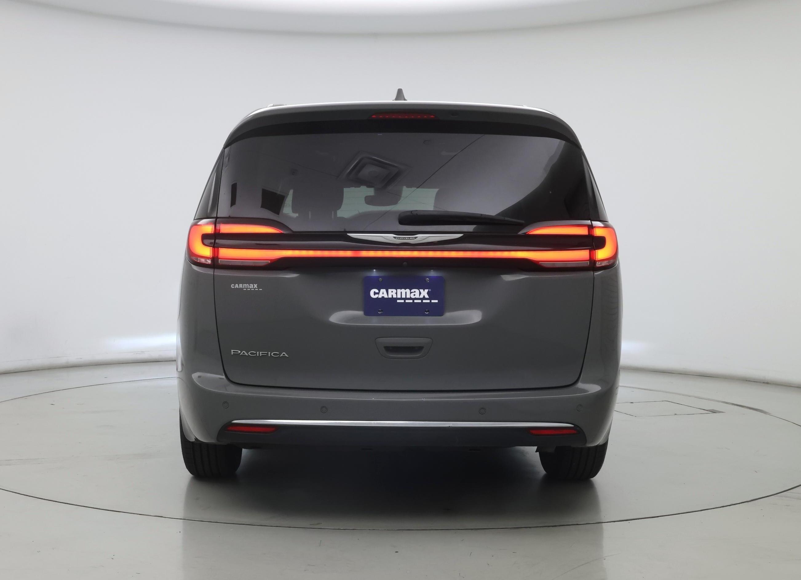 Thumbnail: 2022 Chrysler Pacifica - 6