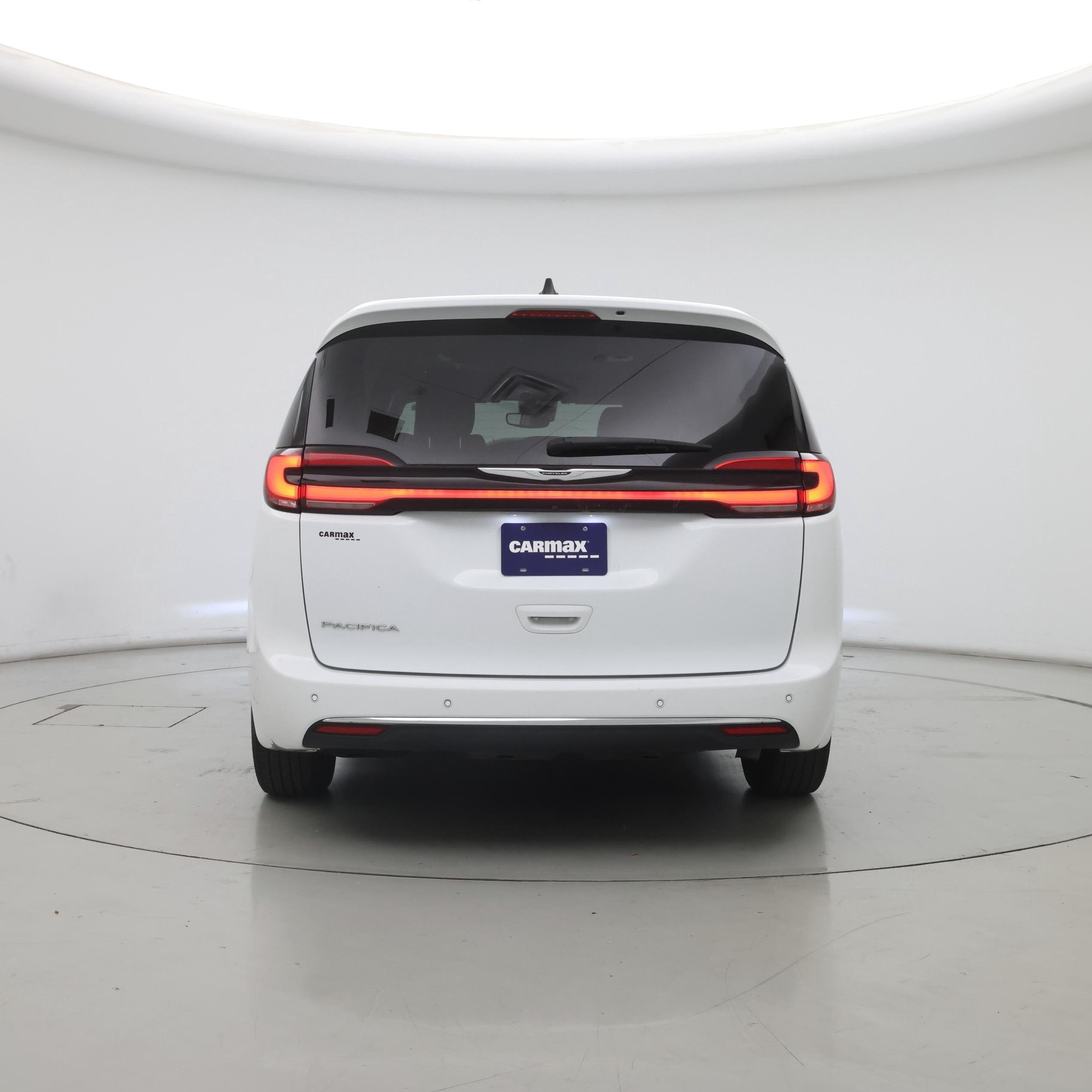 Thumbnail: 2023 Chrysler Pacifica - 6