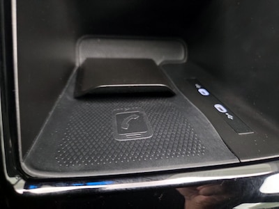 USB/AUX Ports
