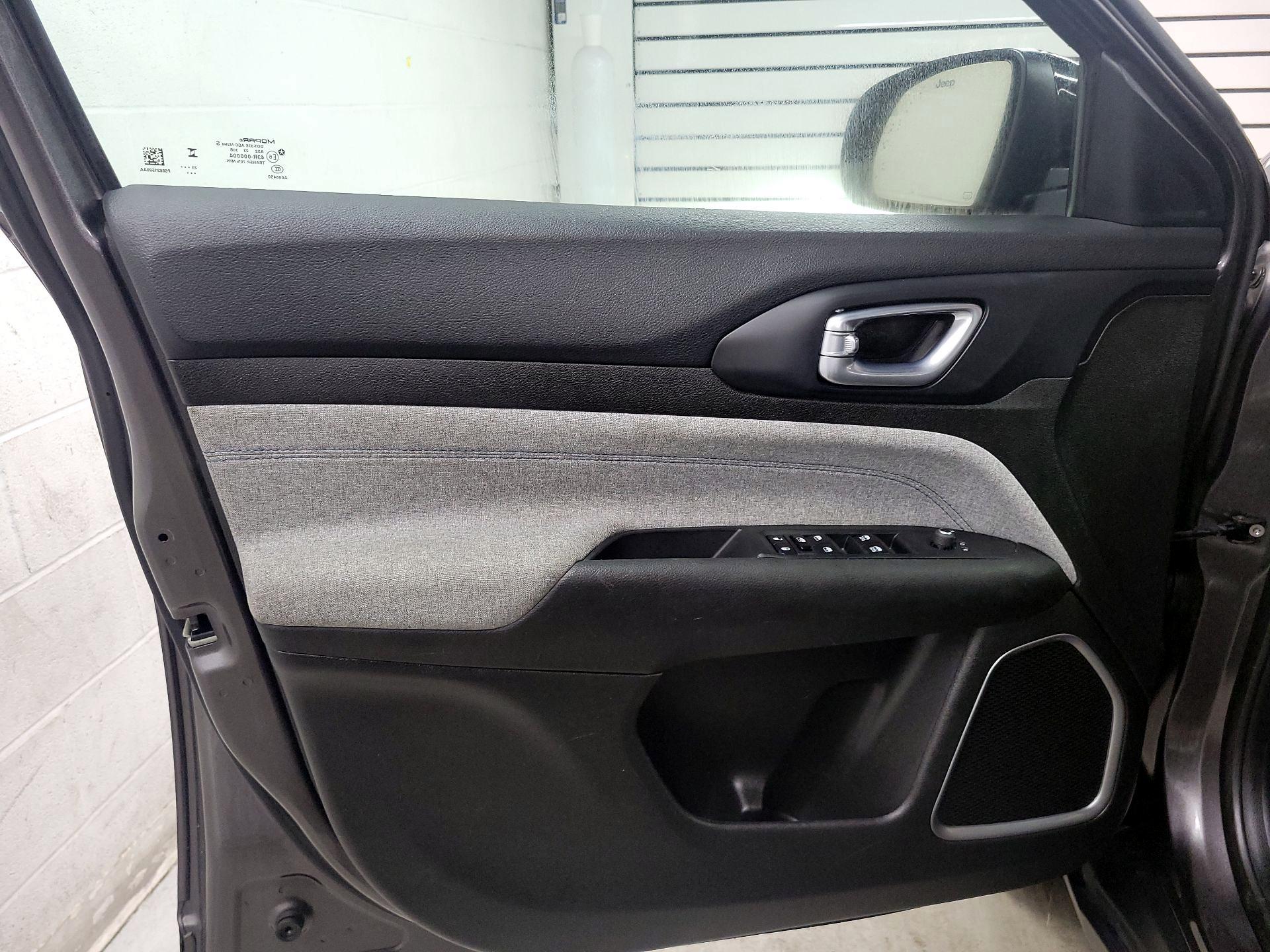 Thumbnail: 2024 Jeep Compass - 12