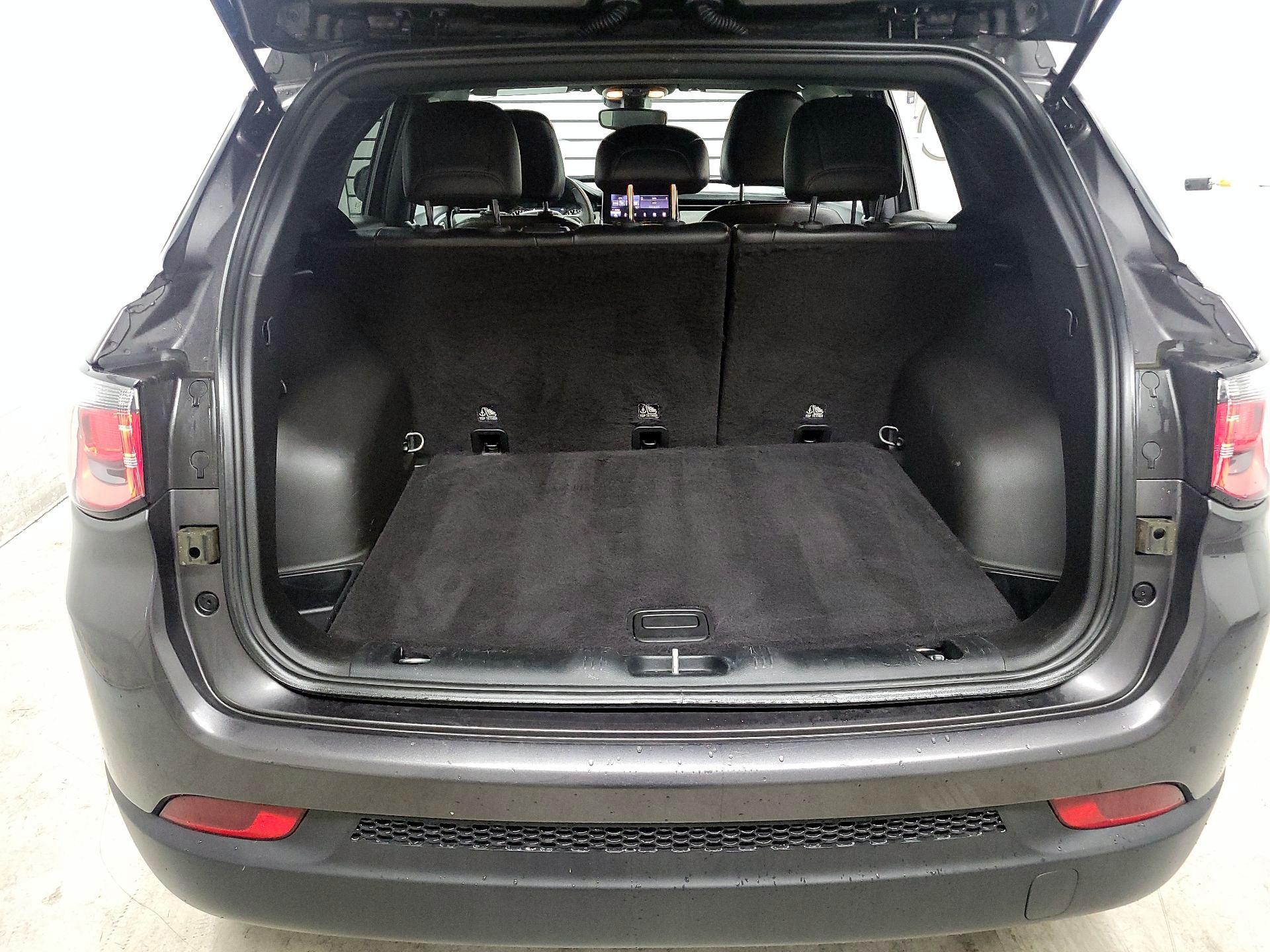 Thumbnail: 2024 Jeep Compass - 19