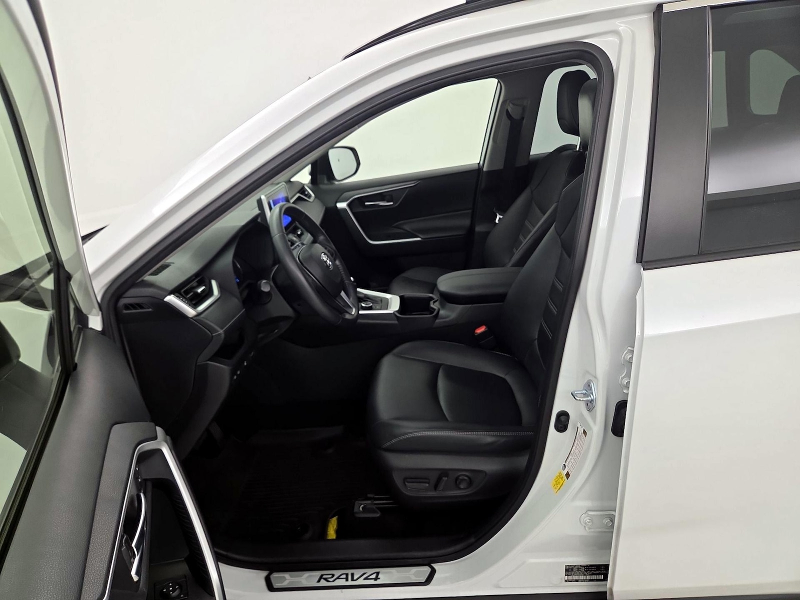 2023 Toyota RAV4 XLE Premium - Photo 12