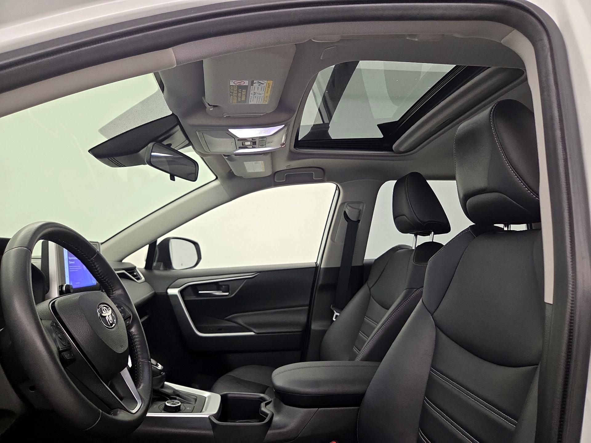Thumbnail: 2023 Toyota RAV4 - 19