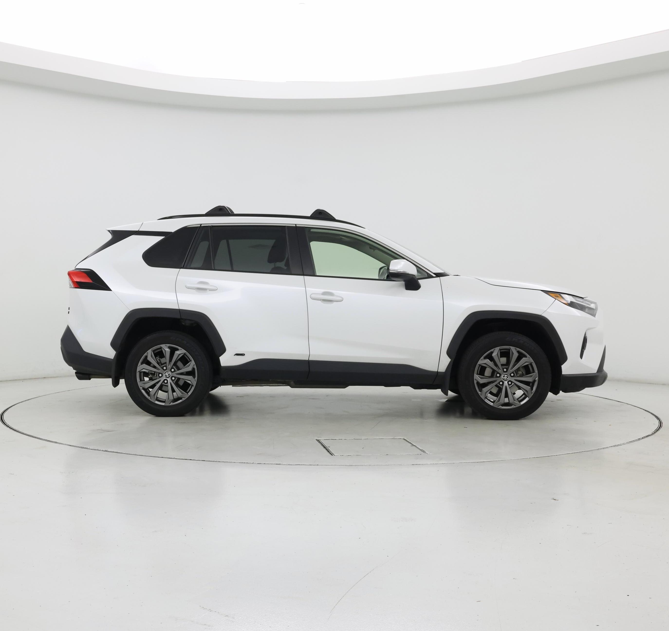 Thumbnail: 2023 Toyota RAV4 - 7
