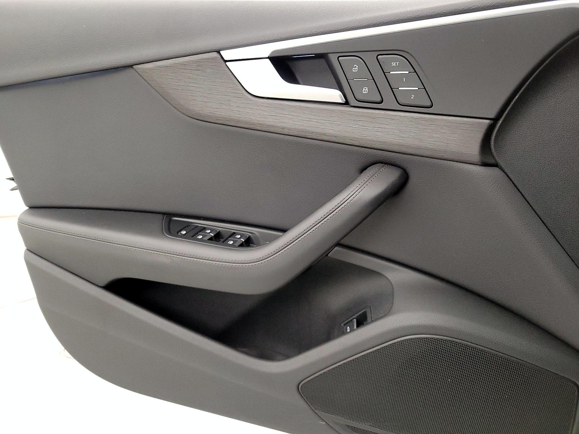 Thumbnail: 2019 Audi A4 - 12