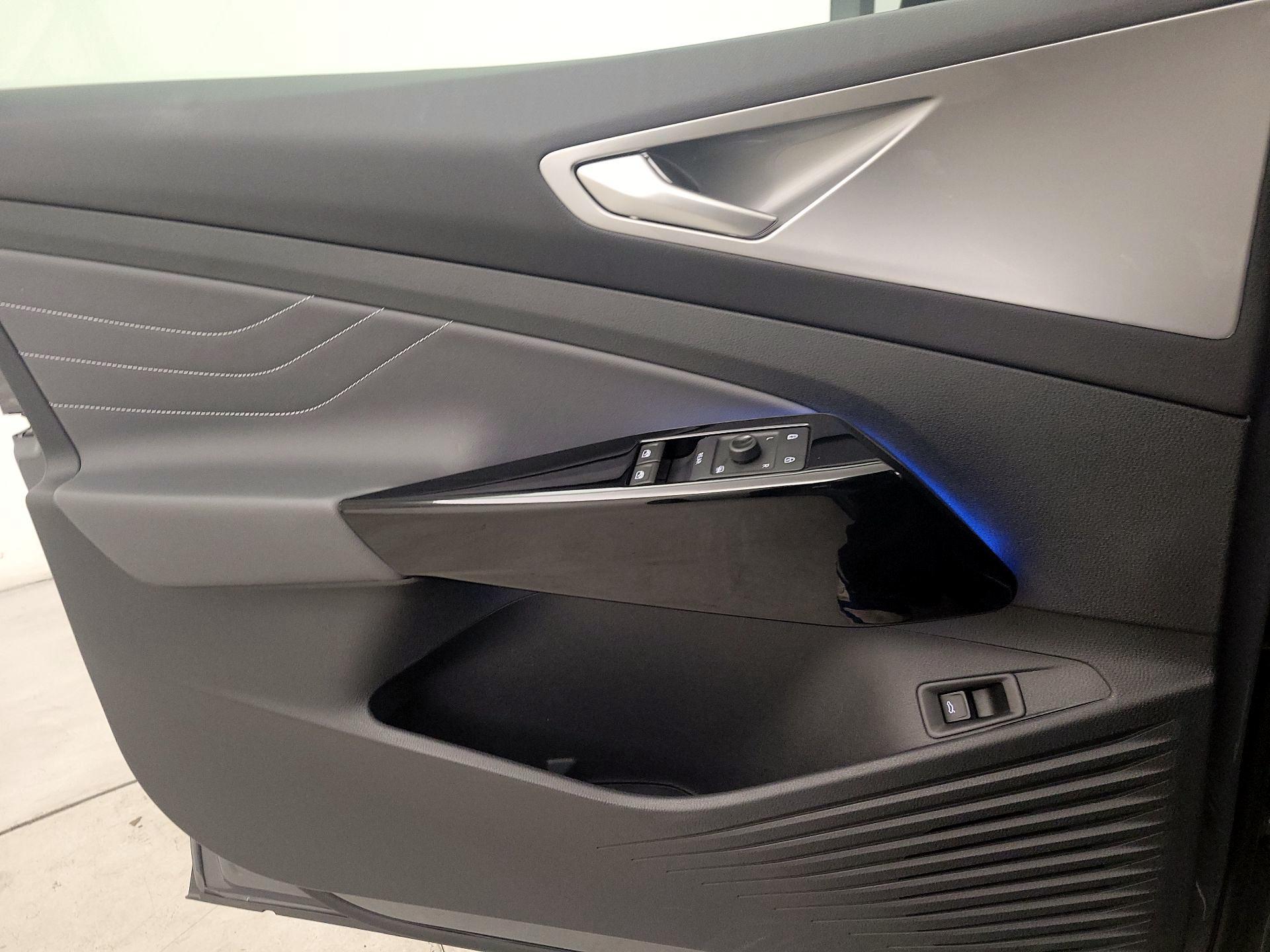 Thumbnail: 2023 Volkswagen ID.4 - 12