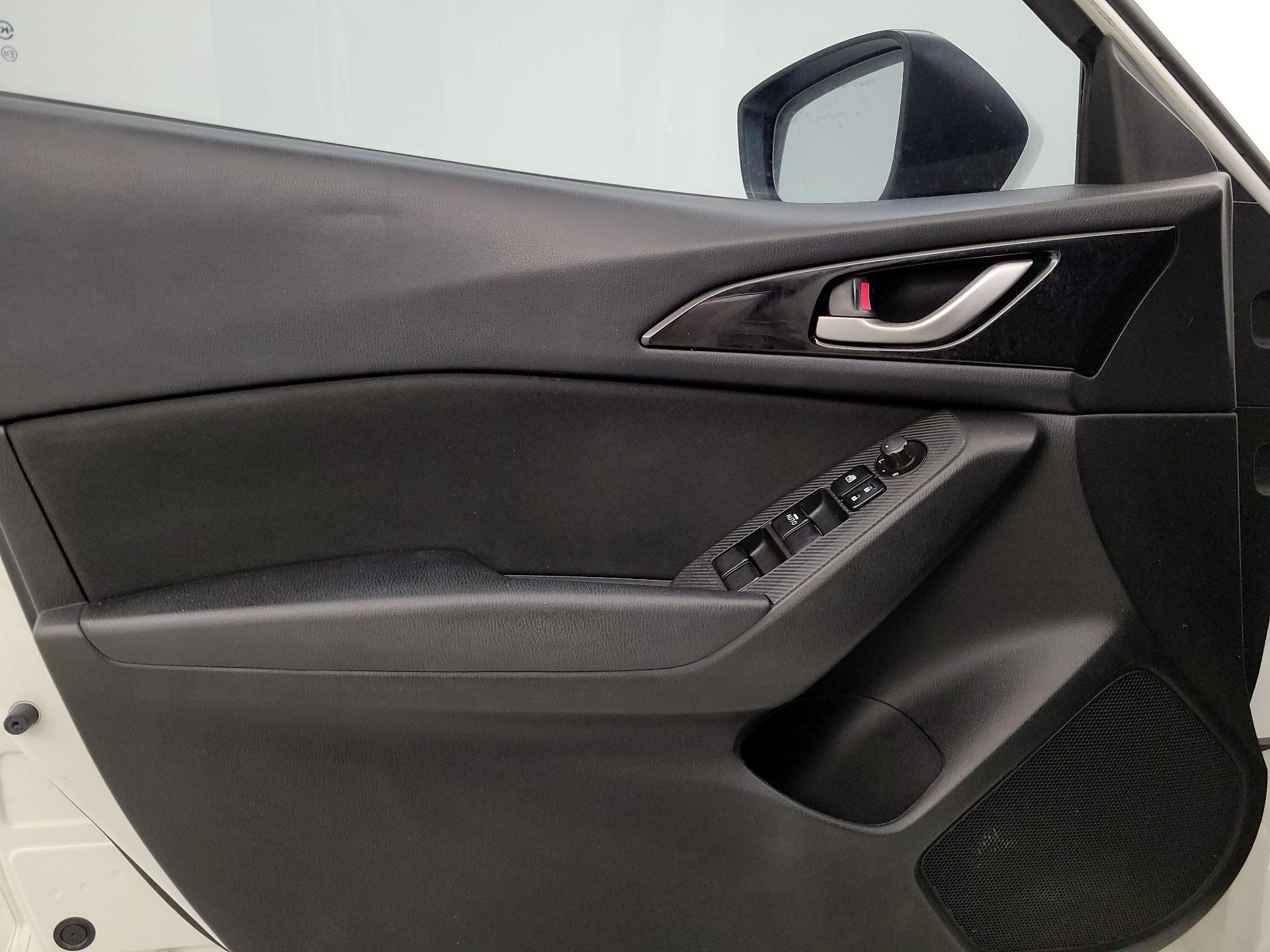 Thumbnail: 2015 Mazda Mazda3 - 12