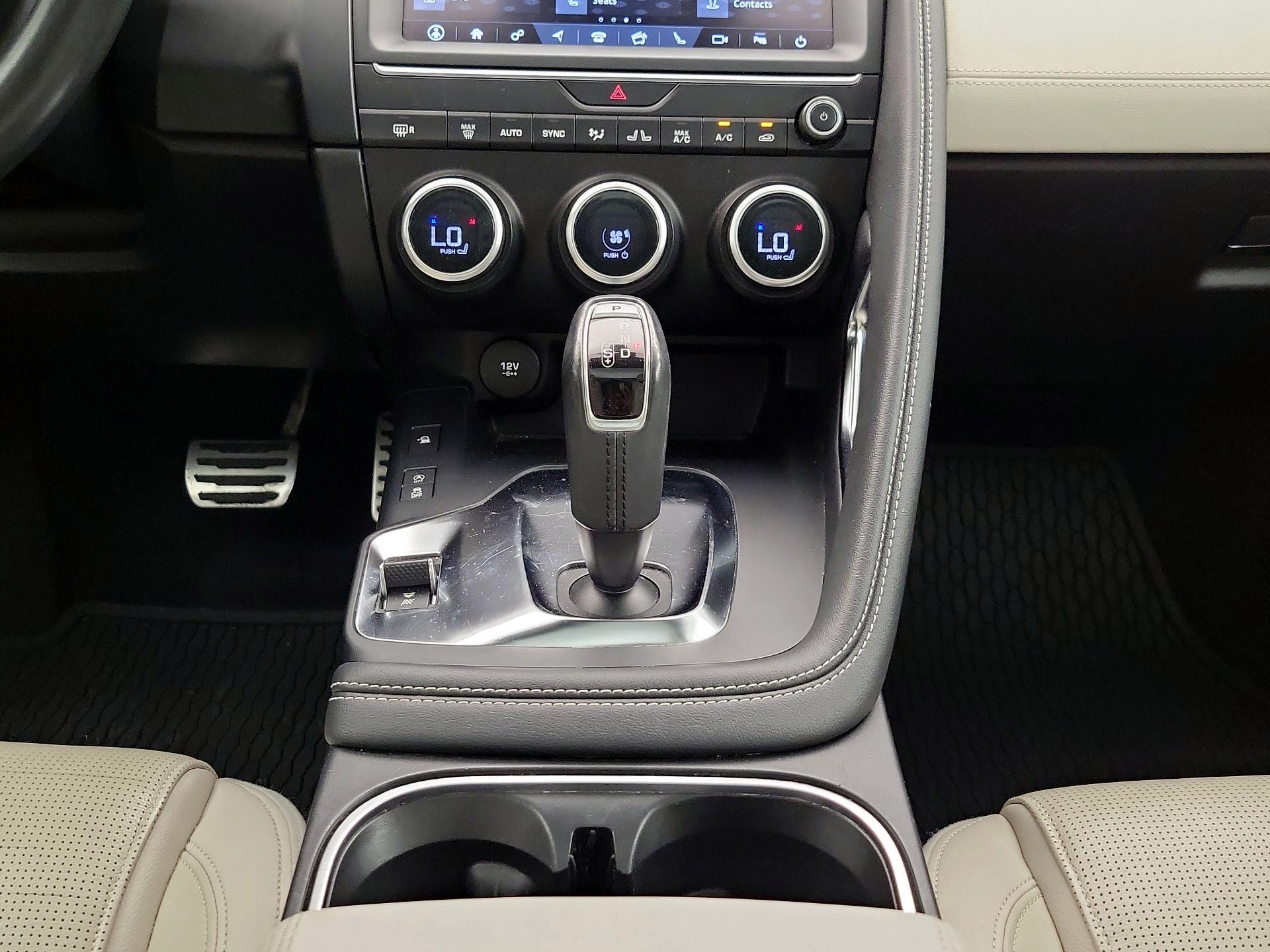 Thumbnail: 2020 Jaguar E-Pace - 18