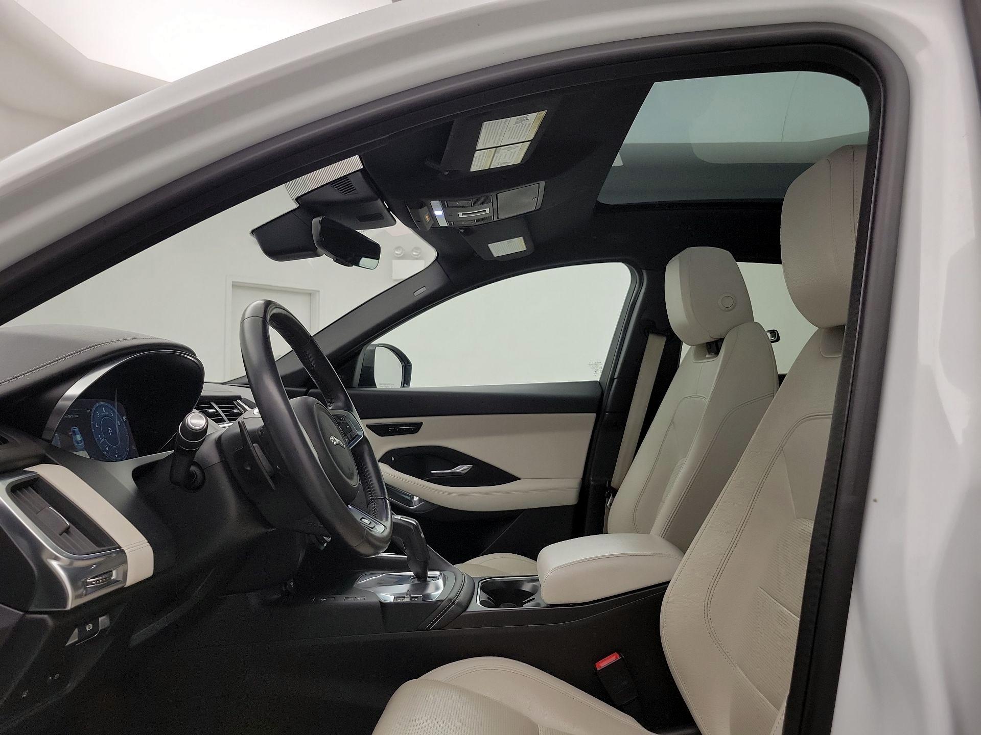 Thumbnail: 2020 Jaguar E-Pace - 20