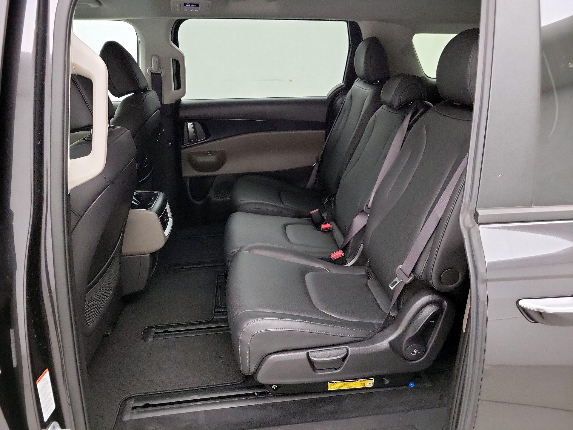 Thumbnail: 2025 Kia Carnival - 20