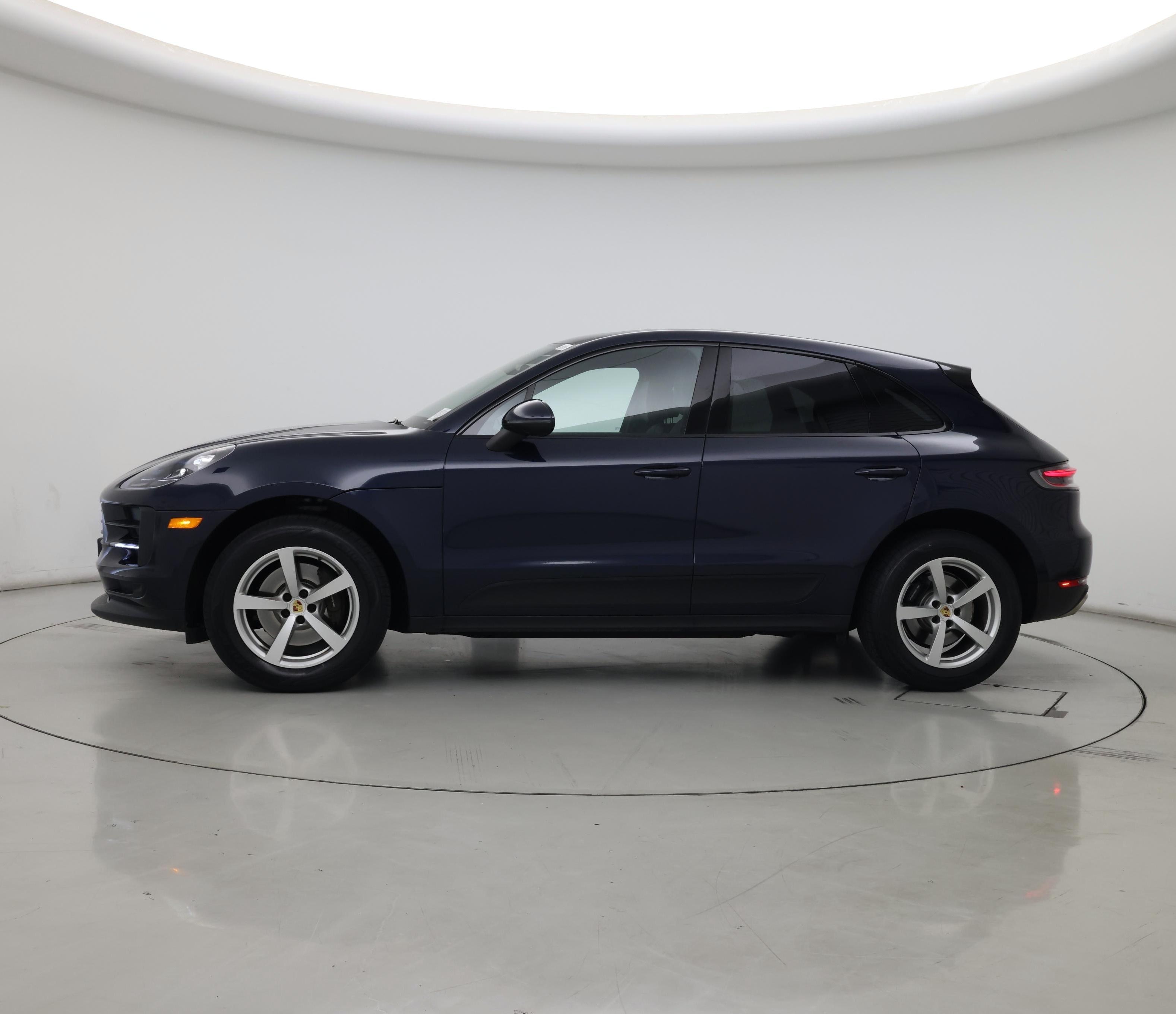 Thumbnail: 2019 Porsche Macan - 3