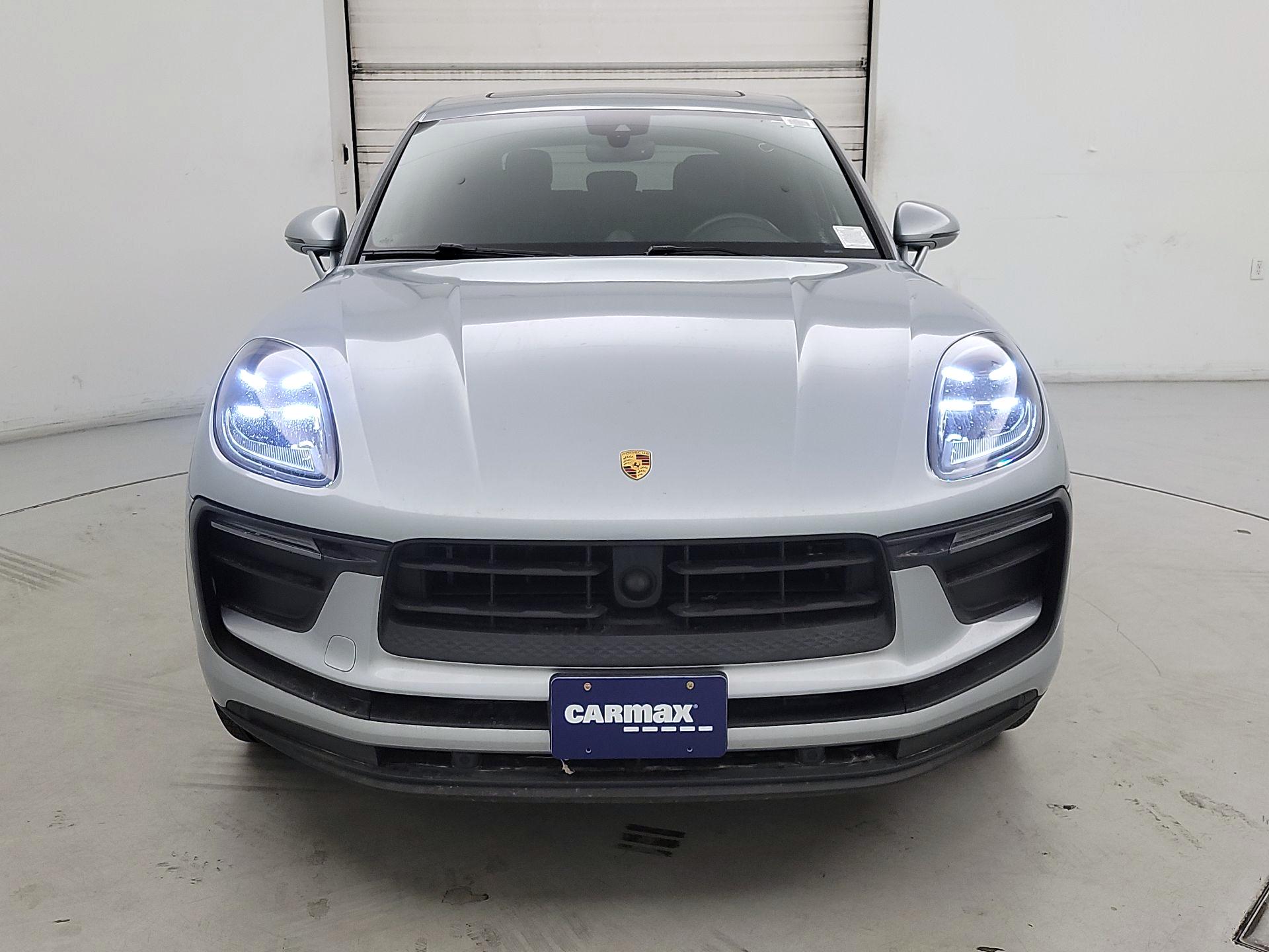Thumbnail: 2023 Porsche Macan - 2