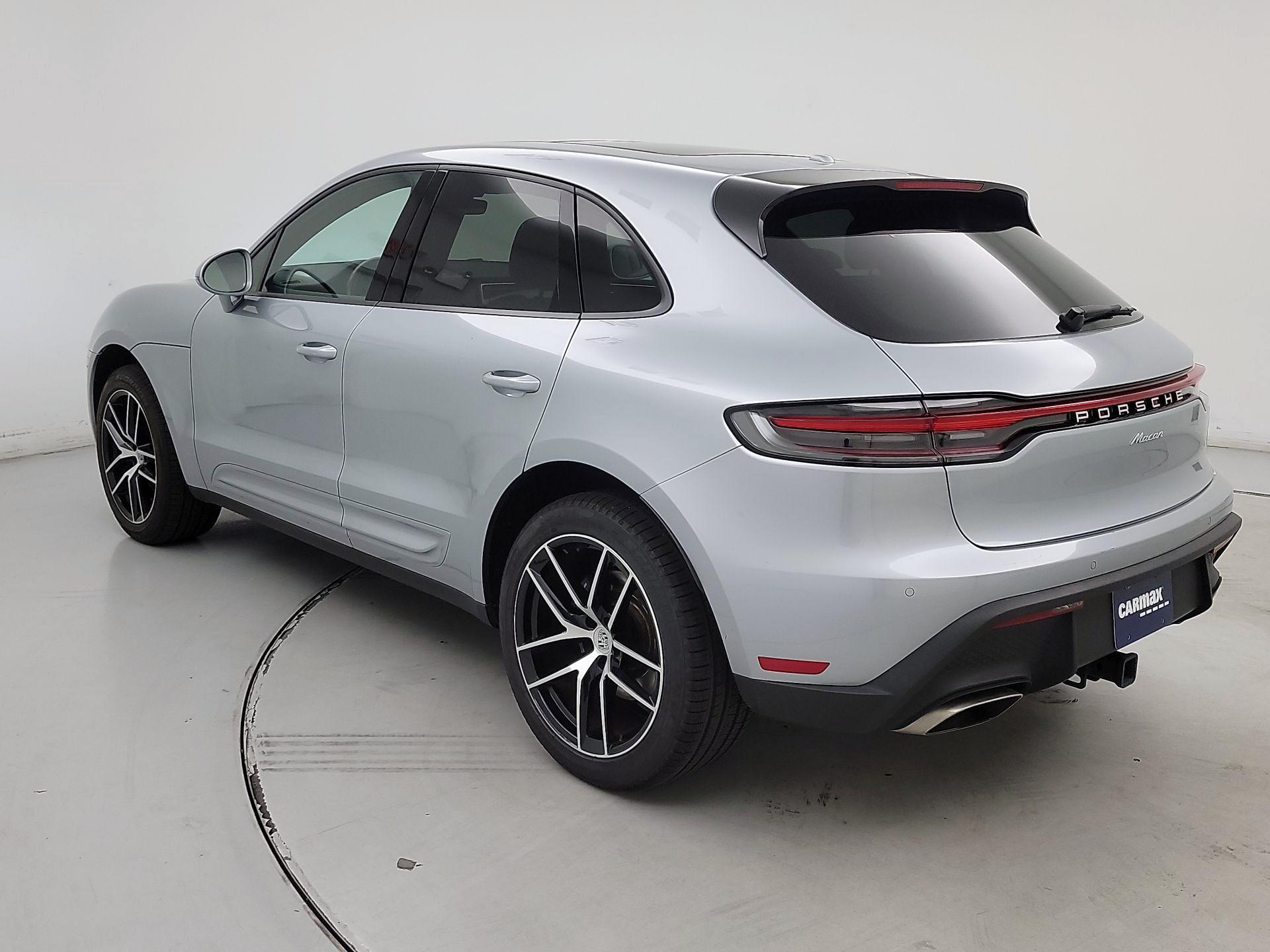 Thumbnail: 2023 Porsche Macan - 7