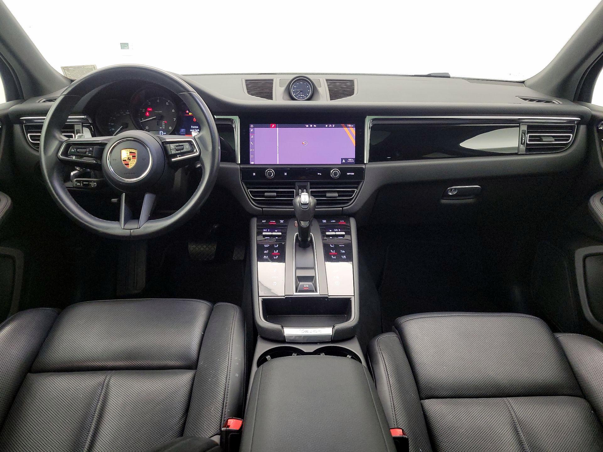 Thumbnail: 2023 Porsche Macan - 8