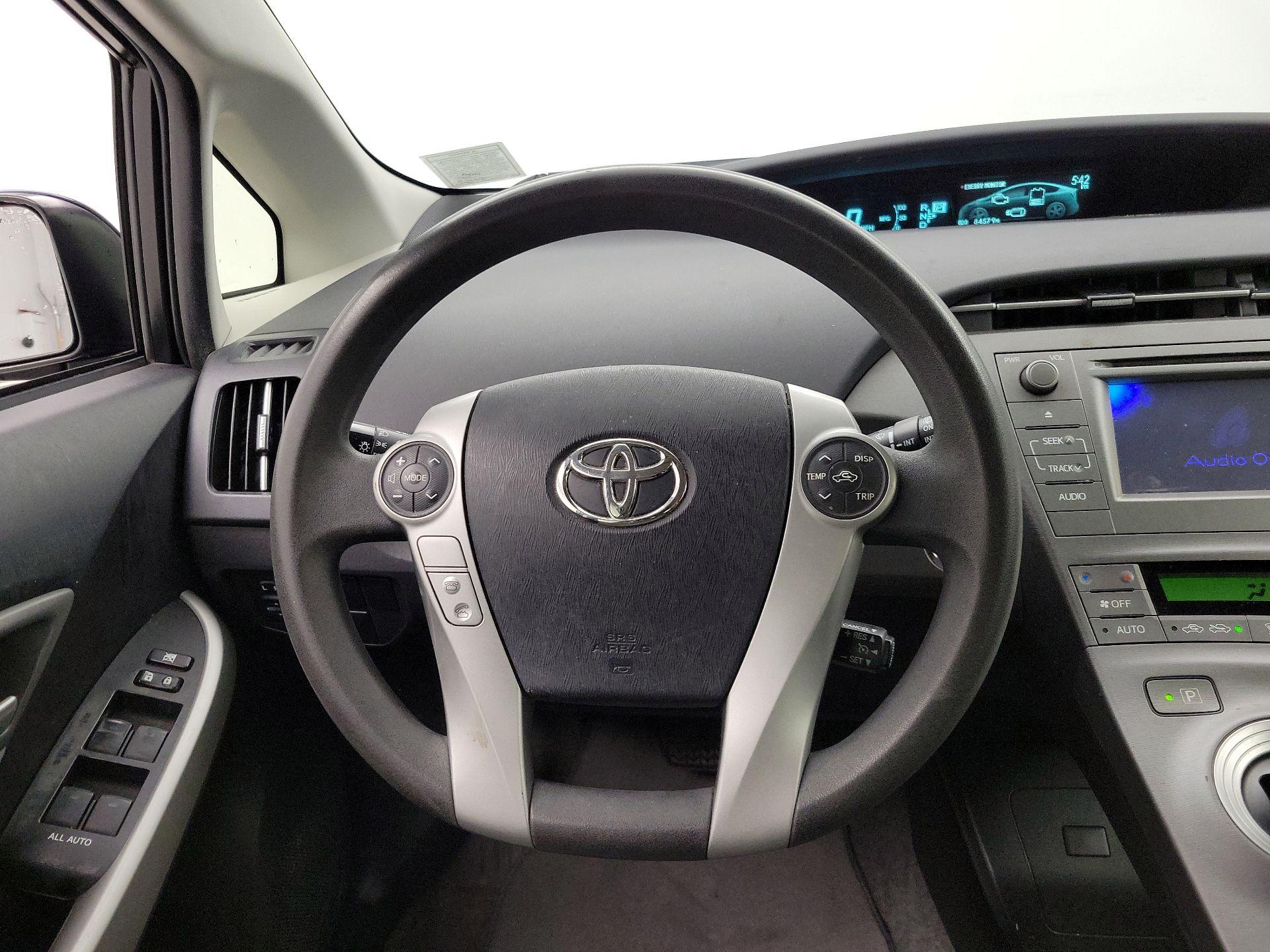 Thumbnail: 2015 Toyota Prius - 10