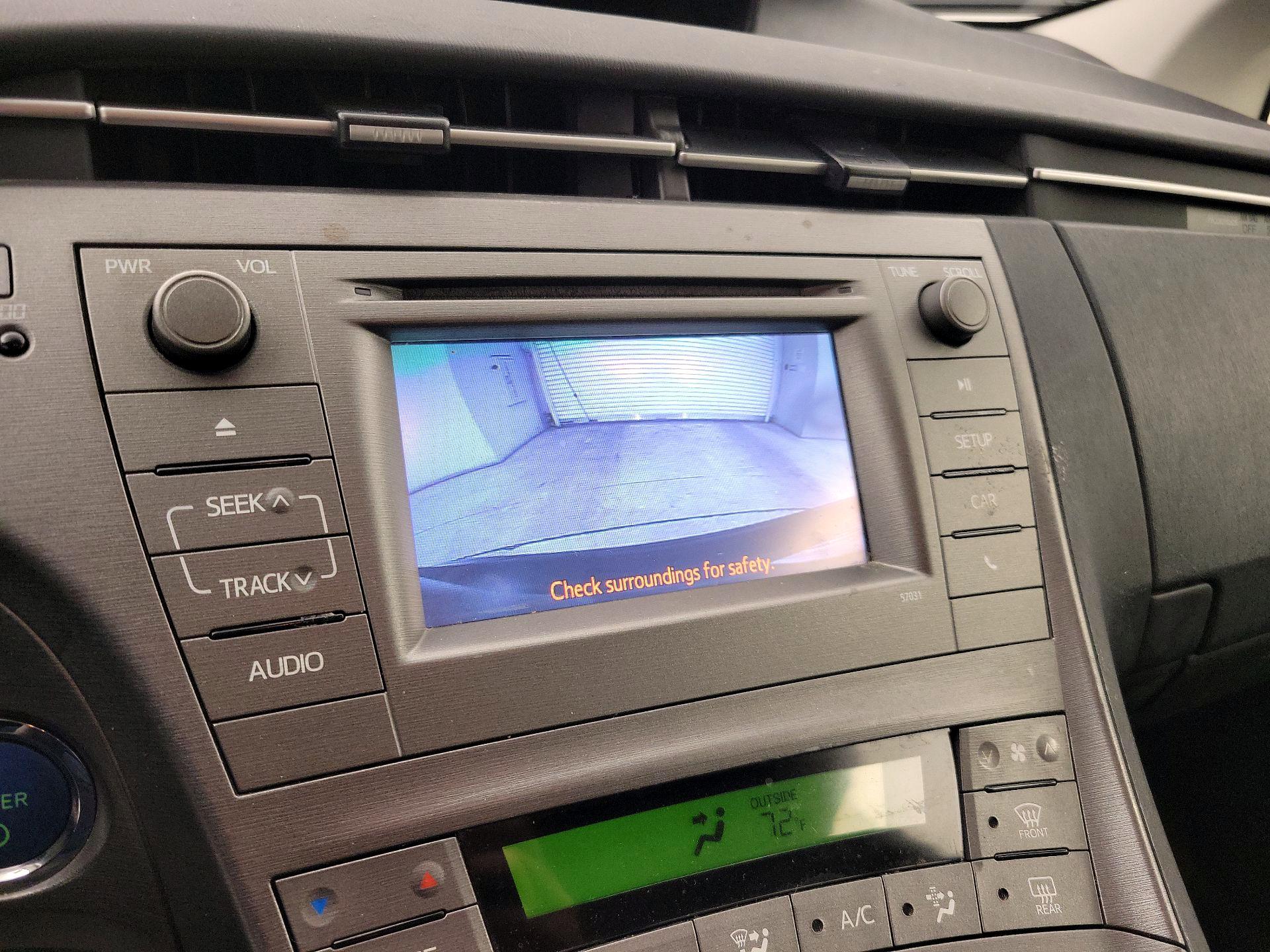 Thumbnail: 2015 Toyota Prius - 14