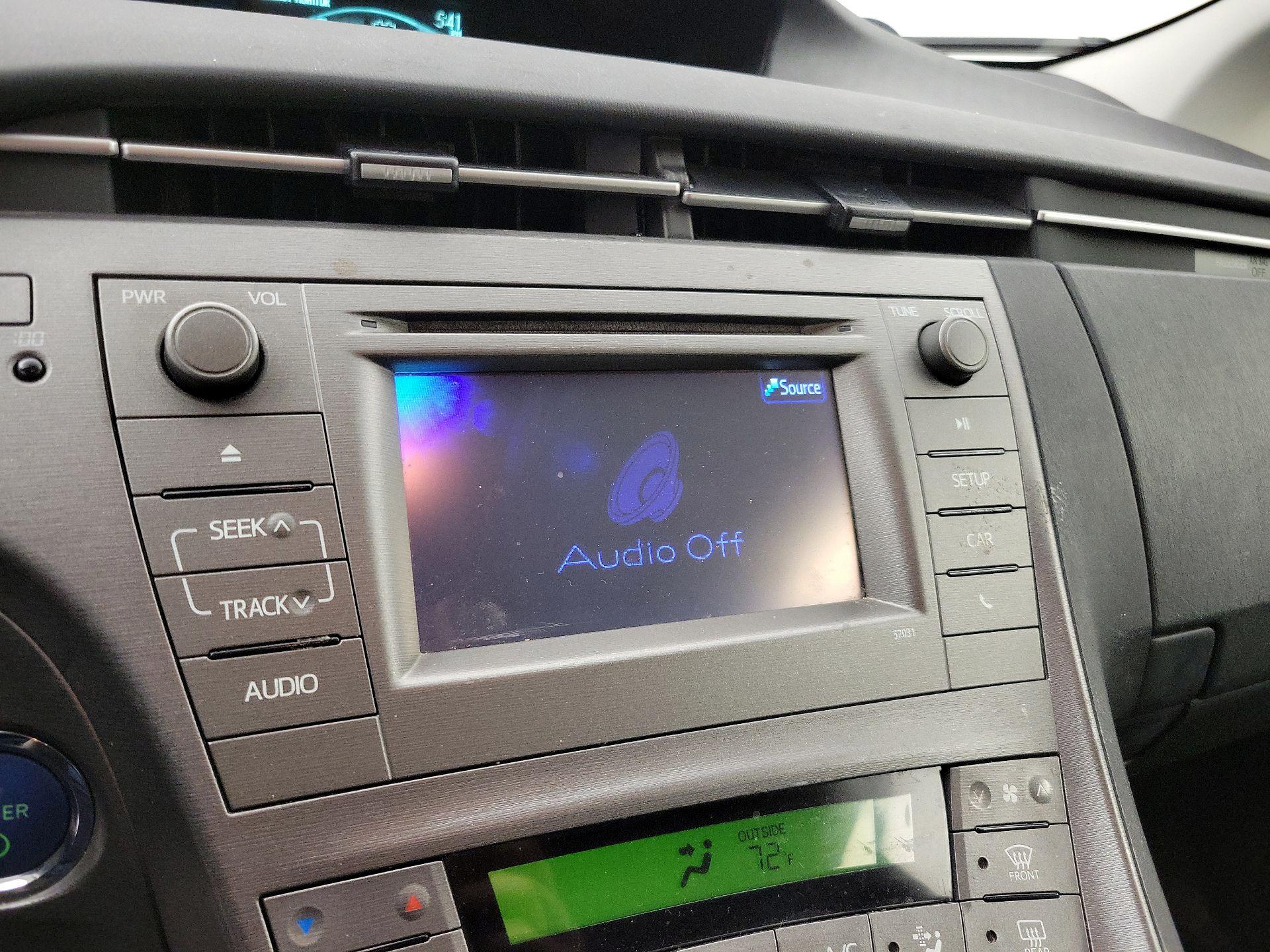 Thumbnail: 2015 Toyota Prius - 15