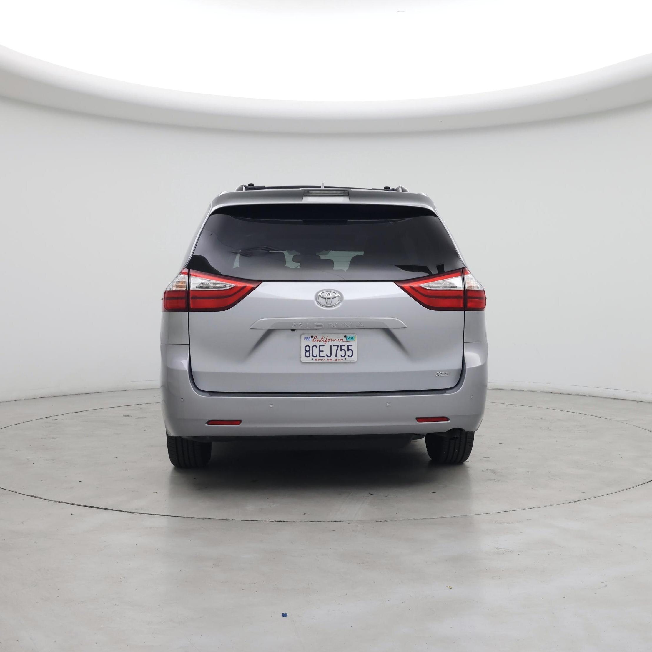 Thumbnail: 2018 Toyota Sienna - 6