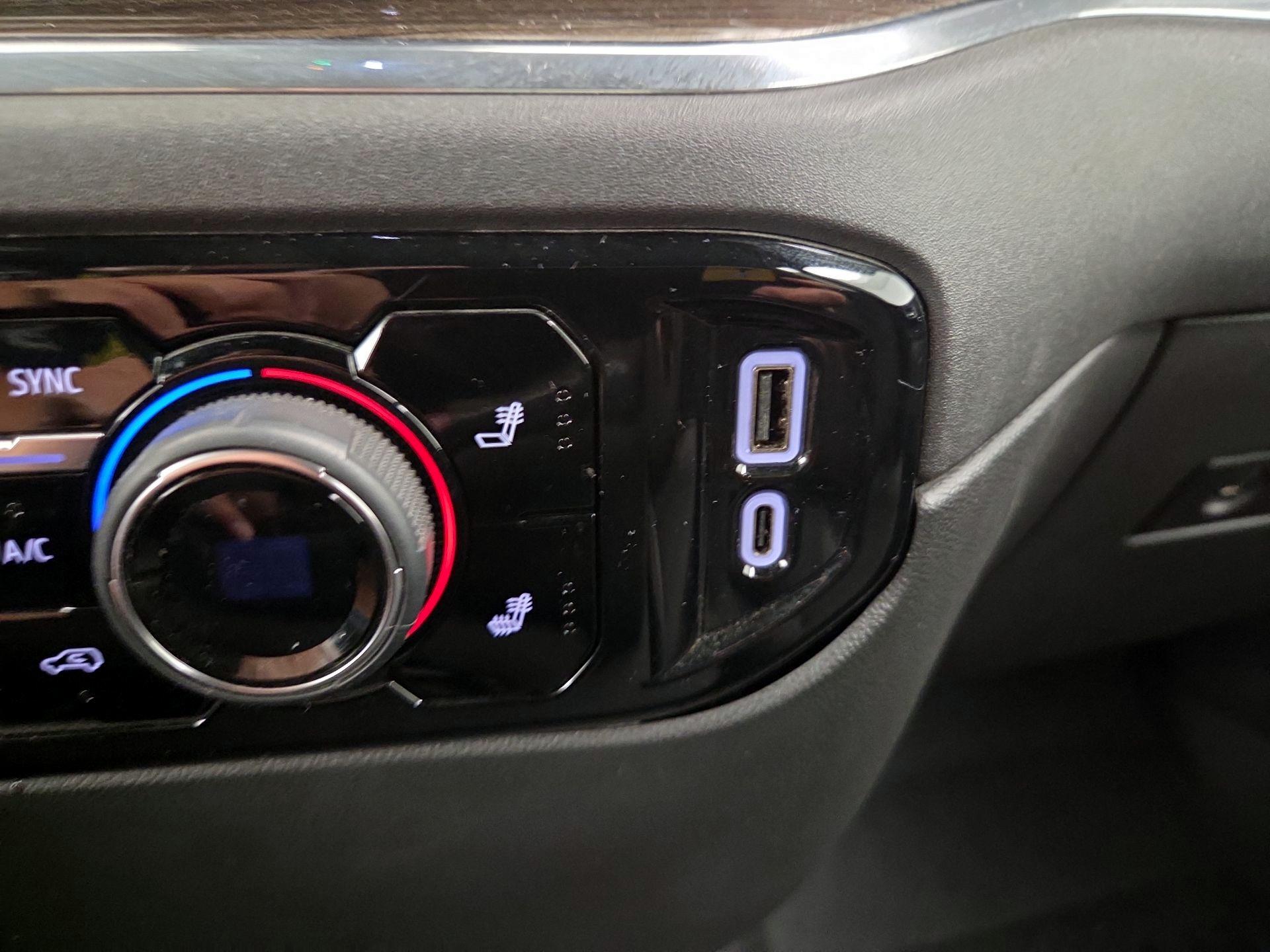 Thumbnail: 2023 Chevrolet Silverado 1500 - 19