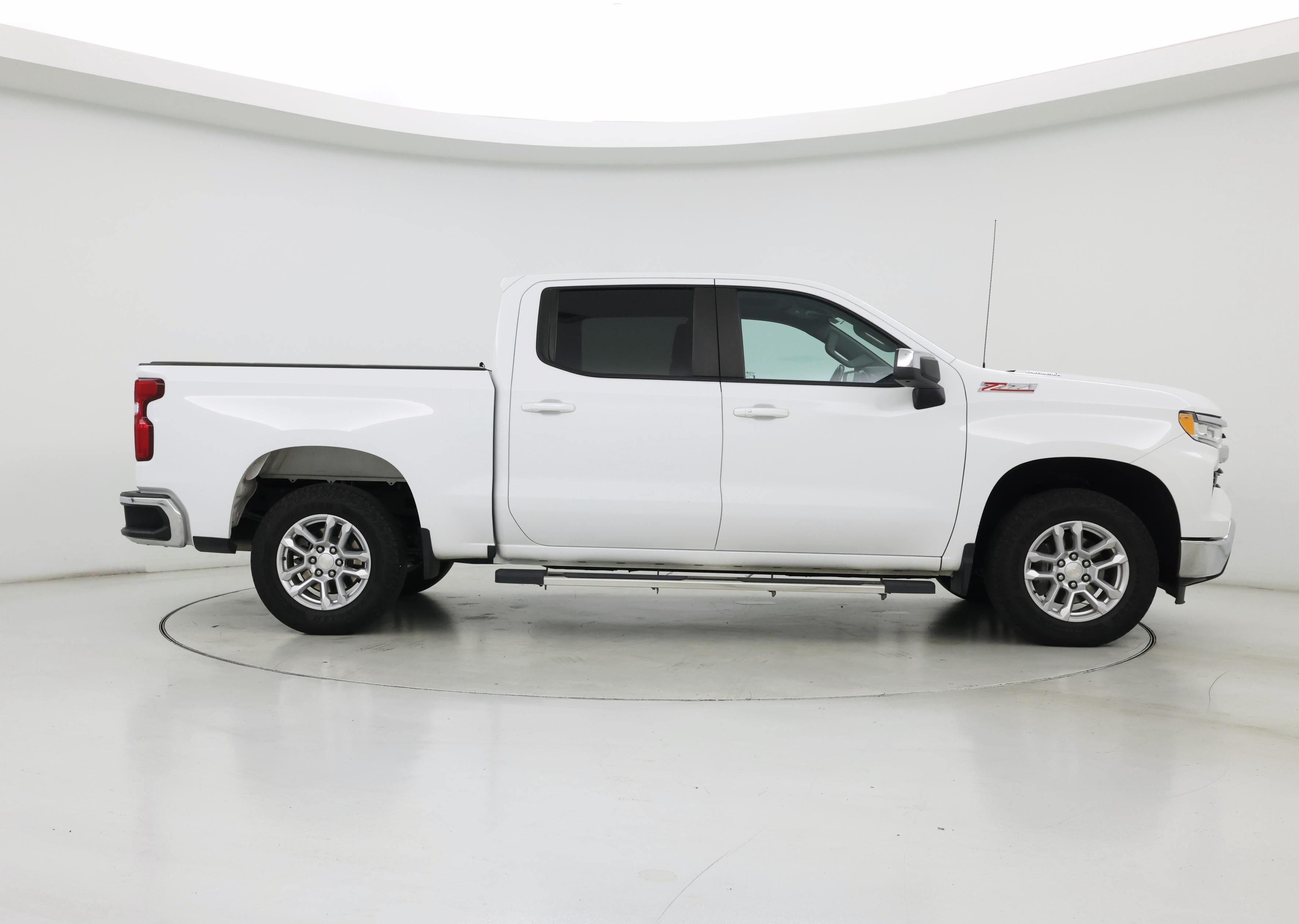 Thumbnail: 2023 Chevrolet Silverado 1500 - 7
